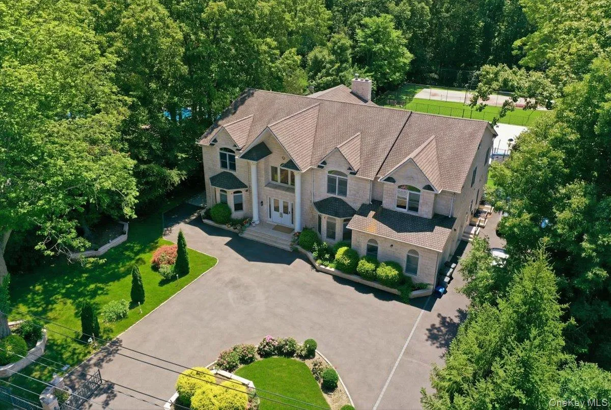 8 Headley Way, Oyster Bay, NY, 5 Bedrooms Bedrooms, 12 Rooms Rooms,5 BathroomsBathrooms,Residential,For Rent,Headley,0,1028542 8 Headley Way, Oyster Bay, NY, 5 Bedrooms Bedrooms, 12 Rooms Rooms,5 BathroomsBathrooms,Residential,For Rent,Headley,0,1028542