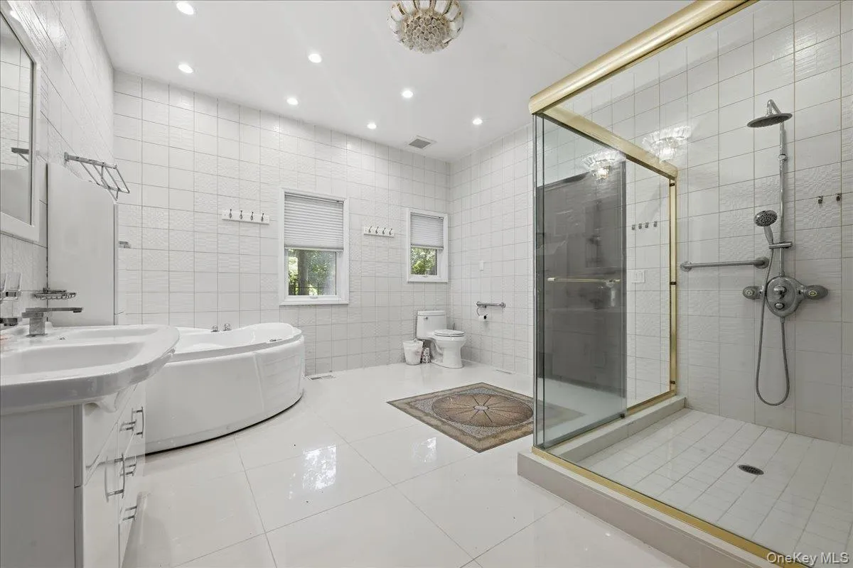 8 Headley Way, Oyster Bay, NY, 5 Bedrooms Bedrooms, 12 Rooms Rooms,5 BathroomsBathrooms,Residential,For Rent,Headley,0,1028542 8 Headley Way, Oyster Bay, NY, 5 Bedrooms Bedrooms, 12 Rooms Rooms,5 BathroomsBathrooms,Residential,For Rent,Headley,0,1028542