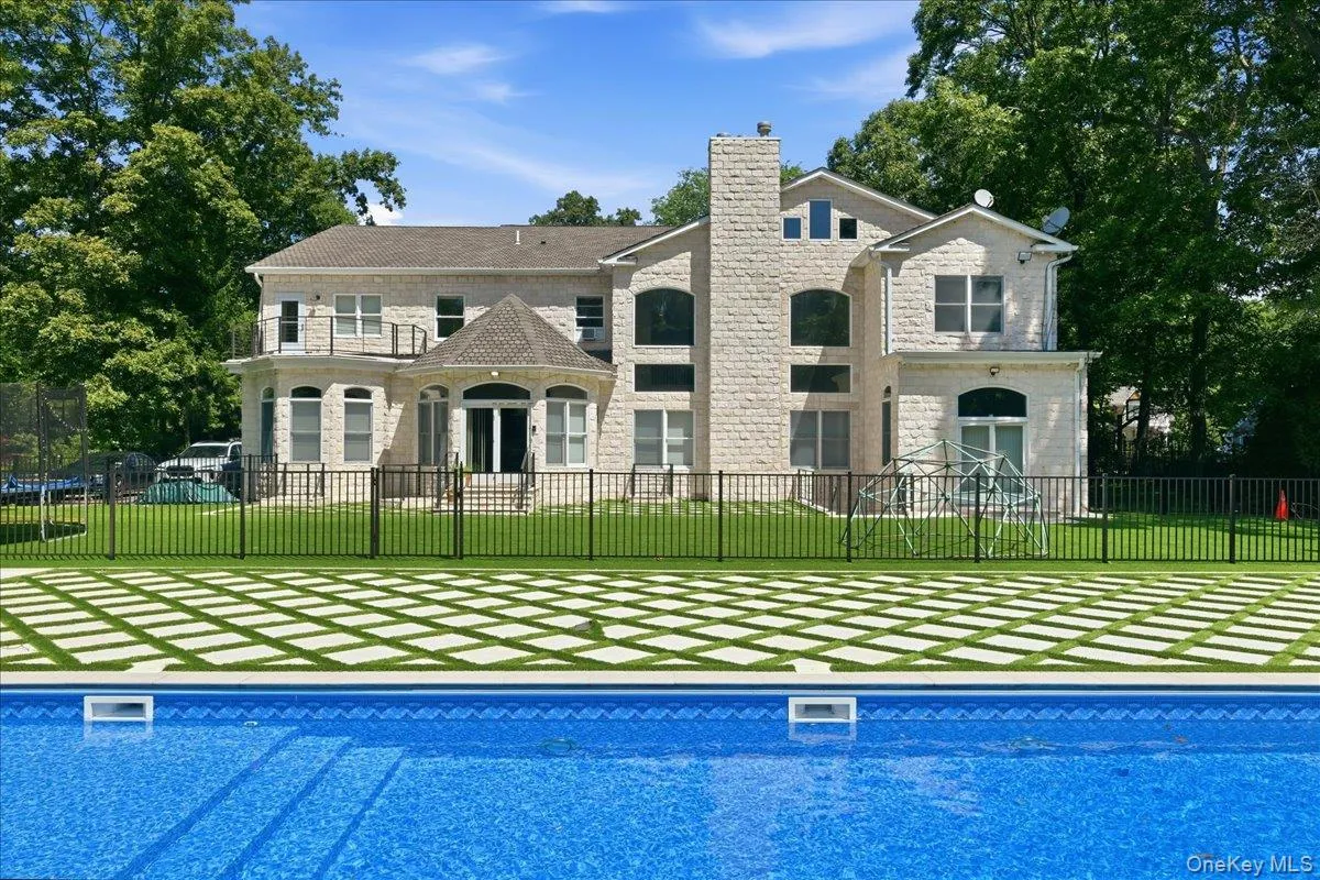 8 Headley Way, Oyster Bay, NY, 5 Bedrooms Bedrooms, 12 Rooms Rooms,5 BathroomsBathrooms,Residential,For Rent,Headley,0,1028542 8 Headley Way, Oyster Bay, NY, 5 Bedrooms Bedrooms, 12 Rooms Rooms,5 BathroomsBathrooms,Residential,For Rent,Headley,0,1028542