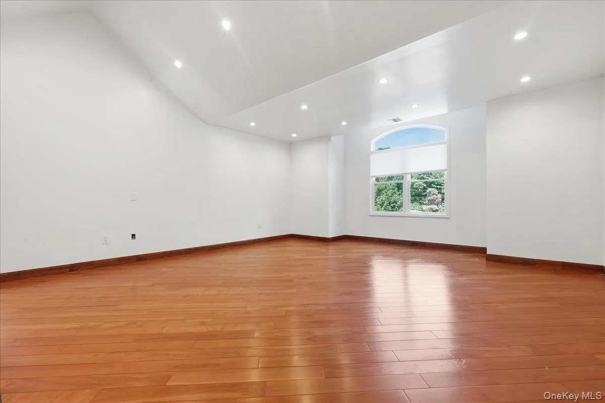 8 Headley Way, Oyster Bay, NY, 5 Bedrooms Bedrooms, 12 Rooms Rooms,5 BathroomsBathrooms,Residential,For Rent,Headley,0,1028542 8 Headley Way, Oyster Bay, NY, 5 Bedrooms Bedrooms, 12 Rooms Rooms,5 BathroomsBathrooms,Residential,For Rent,Headley,0,1028542