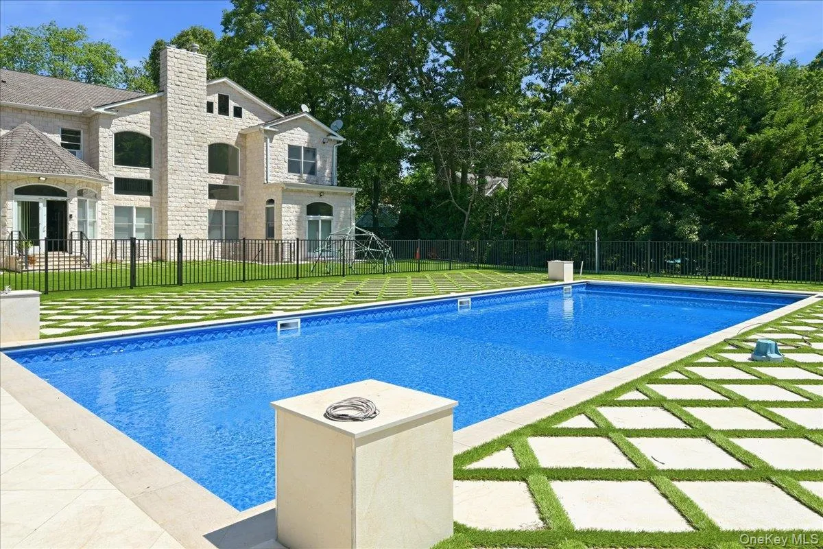 8 Headley Way, Oyster Bay, NY, 5 Bedrooms Bedrooms, 12 Rooms Rooms,5 BathroomsBathrooms,Residential,For Rent,Headley,0,1028542 8 Headley Way, Oyster Bay, NY, 5 Bedrooms Bedrooms, 12 Rooms Rooms,5 BathroomsBathrooms,Residential,For Rent,Headley,0,1028542