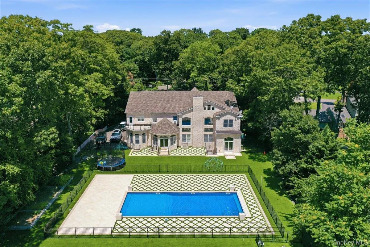 8 Headley Way, Oyster Bay, NY, 5 Bedrooms Bedrooms, 12 Rooms Rooms,5 BathroomsBathrooms,Residential,For Rent,Headley,0,1028542 8 Headley Way, Oyster Bay, NY, 5 Bedrooms Bedrooms, 12 Rooms Rooms,5 BathroomsBathrooms,Residential,For Rent,Headley,0,1028542