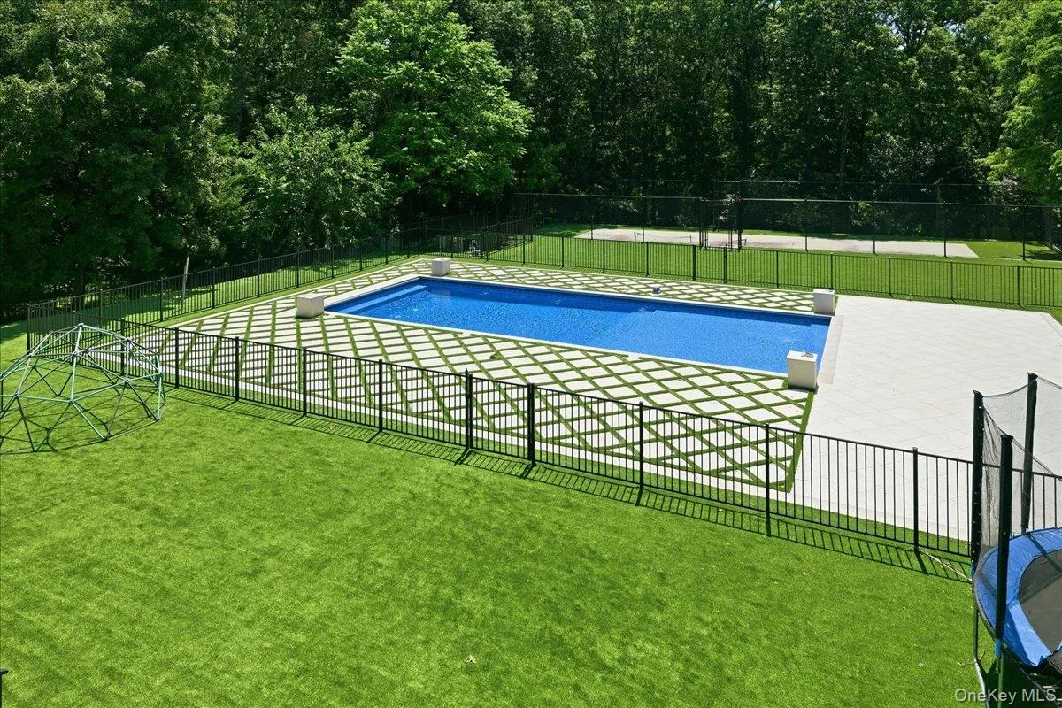 8 Headley Way, Oyster Bay, NY, 5 Bedrooms Bedrooms, 12 Rooms Rooms,5 BathroomsBathrooms,Residential,For Rent,Headley,0,1028542 8 Headley Way, Oyster Bay, NY, 5 Bedrooms Bedrooms, 12 Rooms Rooms,5 BathroomsBathrooms,Residential,For Rent,Headley,0,1028542