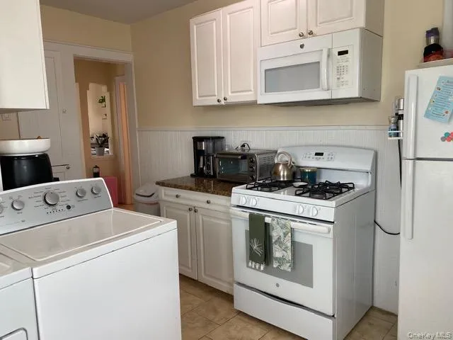234 Market Street, Long Beach, NY, 2 Bedrooms Bedrooms, 6 Rooms Rooms,1 BathroomBathrooms,Residential Lease,For Rent,Market,0,1028552 234 Market Street, Long Beach, NY, 2 Bedrooms Bedrooms, 6 Rooms Rooms,1 BathroomBathrooms,Residential Lease,For Rent,Market,0,1028552