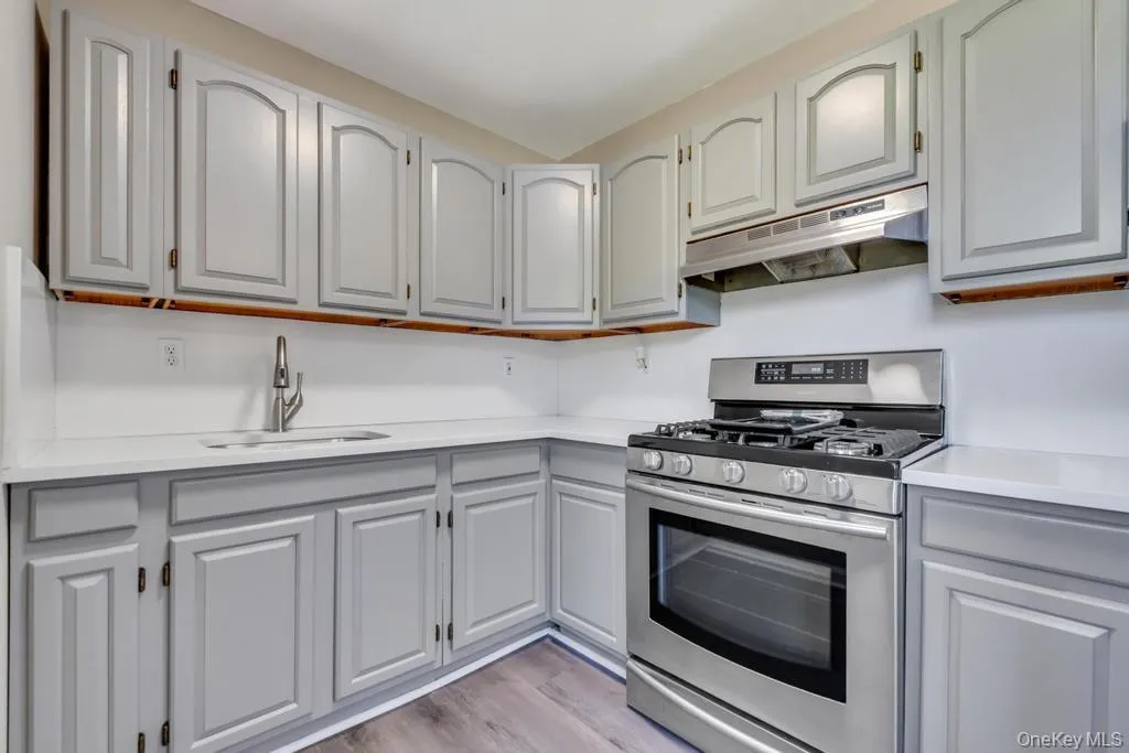 941 Provost Avenue, Brookhaven, NY, 3 Bedrooms Bedrooms, 5 Rooms Rooms,1 BathroomBathrooms,Residential,For Rent,Provost,0,1028556 941 Provost Avenue, Brookhaven, NY, 3 Bedrooms Bedrooms, 5 Rooms Rooms,1 BathroomBathrooms,Residential,For Rent,Provost,0,1028556