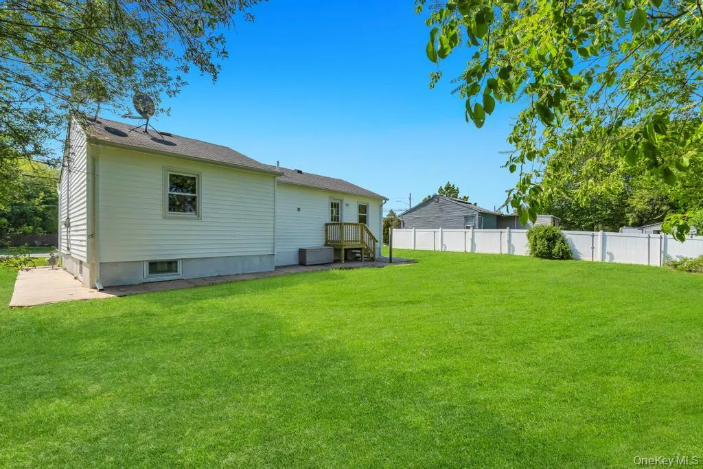 941 Provost Avenue, Brookhaven, NY, 3 Bedrooms Bedrooms, 5 Rooms Rooms,1 BathroomBathrooms,Residential,For Rent,Provost,0,1028556 941 Provost Avenue, Brookhaven, NY, 3 Bedrooms Bedrooms, 5 Rooms Rooms,1 BathroomBathrooms,Residential,For Rent,Provost,0,1028556