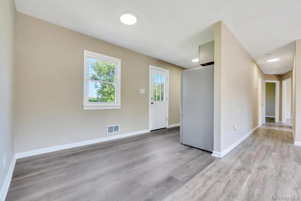 941 Provost Avenue, Brookhaven, NY, 3 Bedrooms Bedrooms, 5 Rooms Rooms,1 BathroomBathrooms,Residential,For Rent,Provost,0,1028556 941 Provost Avenue, Brookhaven, NY, 3 Bedrooms Bedrooms, 5 Rooms Rooms,1 BathroomBathrooms,Residential,For Rent,Provost,0,1028556