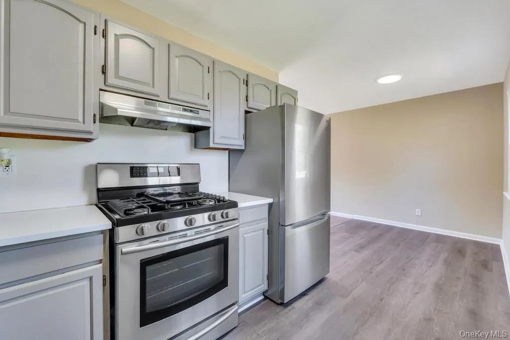 941 Provost Avenue, Brookhaven, NY, 3 Bedrooms Bedrooms, 5 Rooms Rooms,1 BathroomBathrooms,Residential,For Rent,Provost,0,1028556 941 Provost Avenue, Brookhaven, NY, 3 Bedrooms Bedrooms, 5 Rooms Rooms,1 BathroomBathrooms,Residential,For Rent,Provost,0,1028556