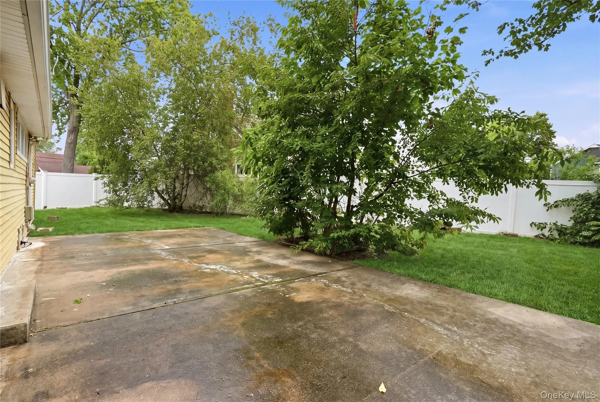11 Mell Drive, Babylon, NY, 4 Bedrooms Bedrooms, 7 Rooms Rooms,2 BathroomsBathrooms,Residential,For Rent,Mell,0,1028559 11 Mell Drive, Babylon, NY, 4 Bedrooms Bedrooms, 7 Rooms Rooms,2 BathroomsBathrooms,Residential,For Rent,Mell,0,1028559