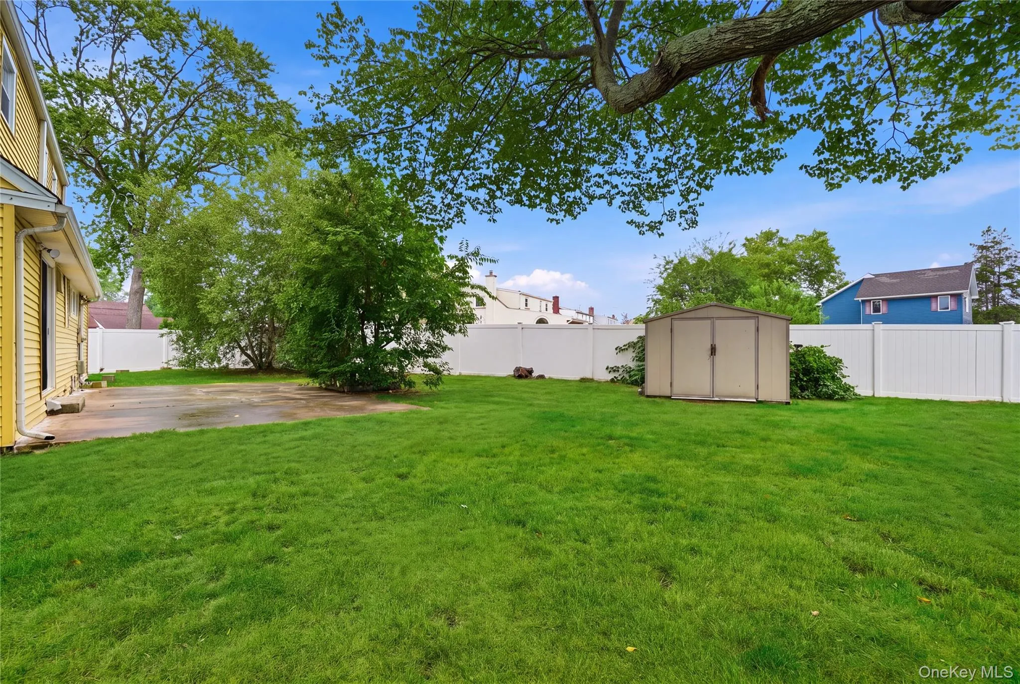 11 Mell Drive, Babylon, NY, 4 Bedrooms Bedrooms, 7 Rooms Rooms,2 BathroomsBathrooms,Residential,For Rent,Mell,0,1028559 11 Mell Drive, Babylon, NY, 4 Bedrooms Bedrooms, 7 Rooms Rooms,2 BathroomsBathrooms,Residential,For Rent,Mell,0,1028559