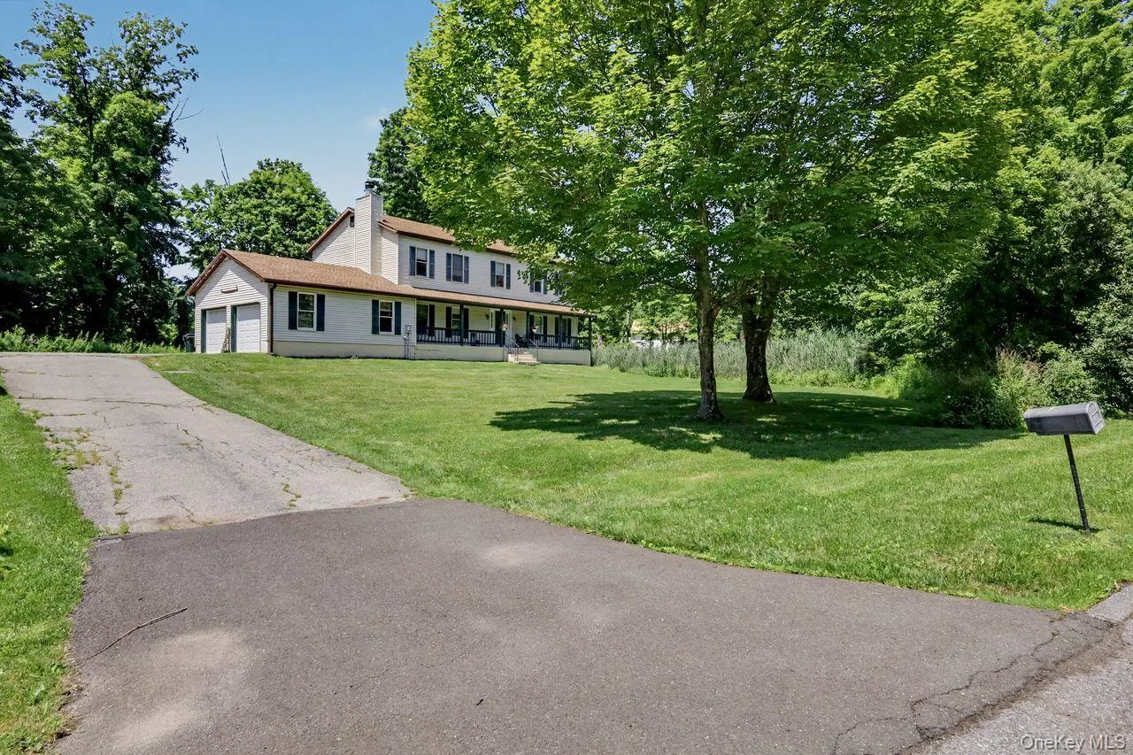 15 Country Hill Road, Patterson, NY, 4 Bedrooms Bedrooms, 8 Rooms Rooms,2 BathroomsBathrooms,Residential,For Rent,Country Hill,0,1028561 15 Country Hill Road, Patterson, NY, 4 Bedrooms Bedrooms, 8 Rooms Rooms,2 BathroomsBathrooms,Residential,For Rent,Country Hill,0,1028561