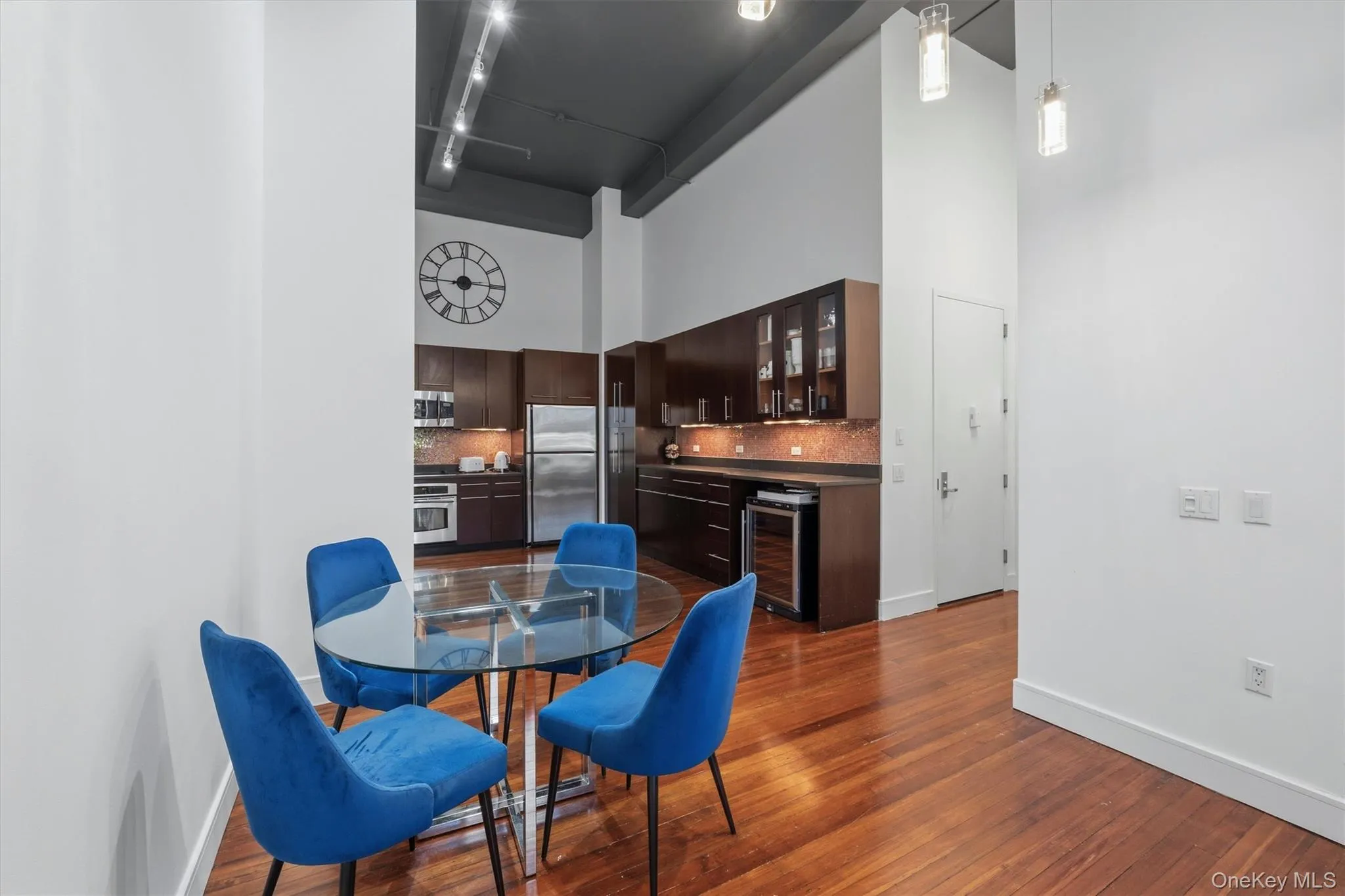 25 Leroy Place, New Rochelle, NY, 1 Bedroom Bedrooms, 3 Rooms Rooms,1 BathroomBathrooms,Residential,For Rent,Leroy,0,1028569 25 Leroy Place, New Rochelle, NY, 1 Bedroom Bedrooms, 3 Rooms Rooms,1 BathroomBathrooms,Residential,For Rent,Leroy,0,1028569