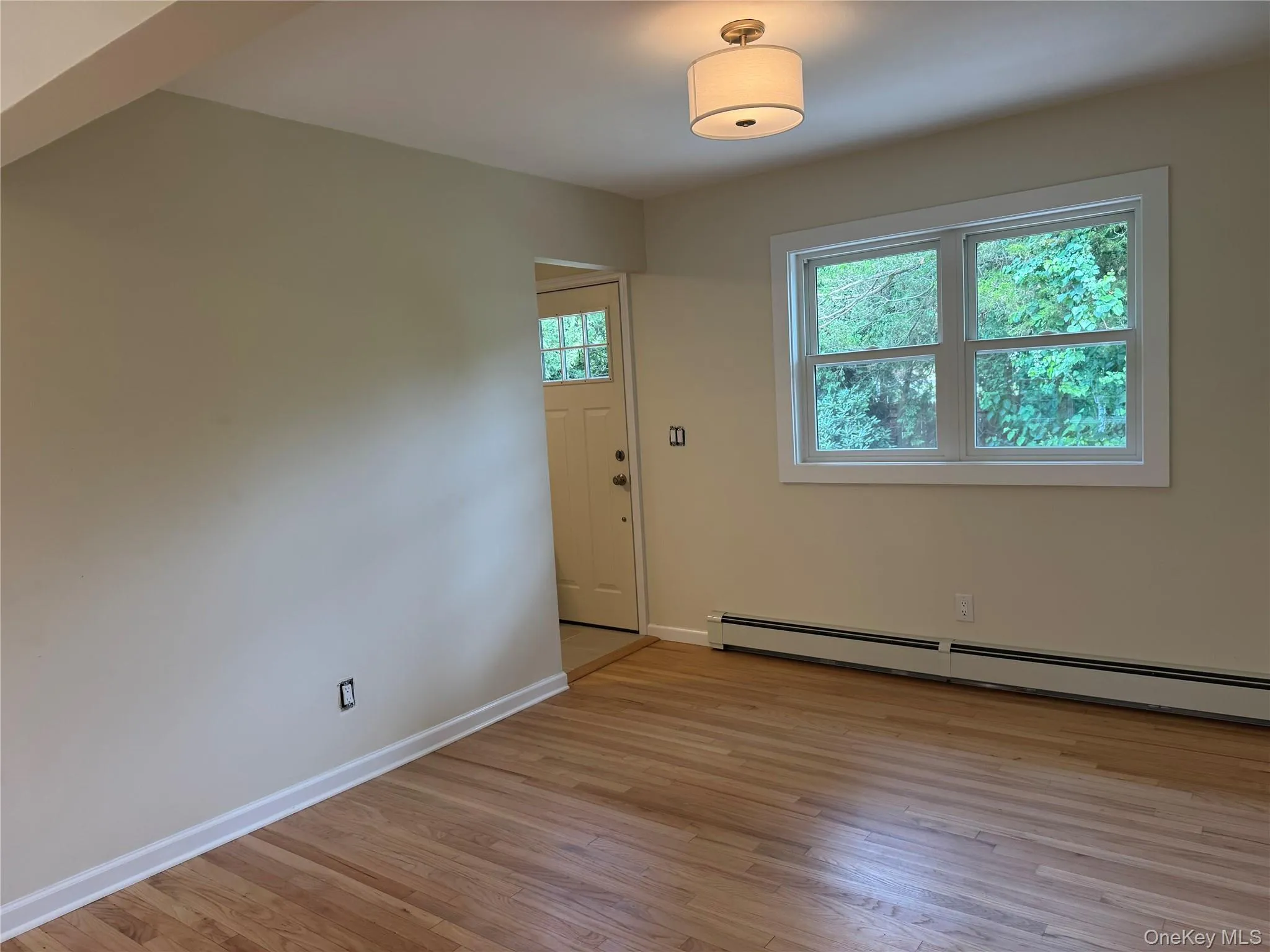 1 Towne Court, Huntington, NY, 2 Bedrooms Bedrooms, 5 Rooms Rooms,1 BathroomBathrooms,Residential Lease,For Rent,Towne,0,1028572 1 Towne Court, Huntington, NY, 2 Bedrooms Bedrooms, 5 Rooms Rooms,1 BathroomBathrooms,Residential Lease,For Rent,Towne,0,1028572