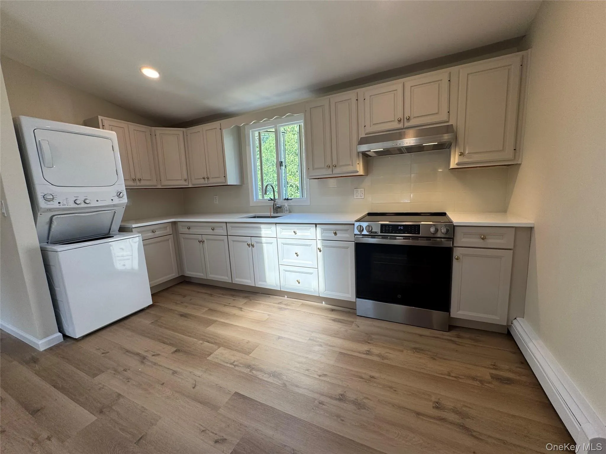 1 Towne Court, Huntington, NY, 3 Bedrooms Bedrooms, 5 Rooms Rooms,1 BathroomBathrooms,Residential Lease,For Rent,Towne,0,1028572 1 Towne Court, Huntington, NY, 3 Bedrooms Bedrooms, 5 Rooms Rooms,1 BathroomBathrooms,Residential Lease,For Rent,Towne,0,1028572
