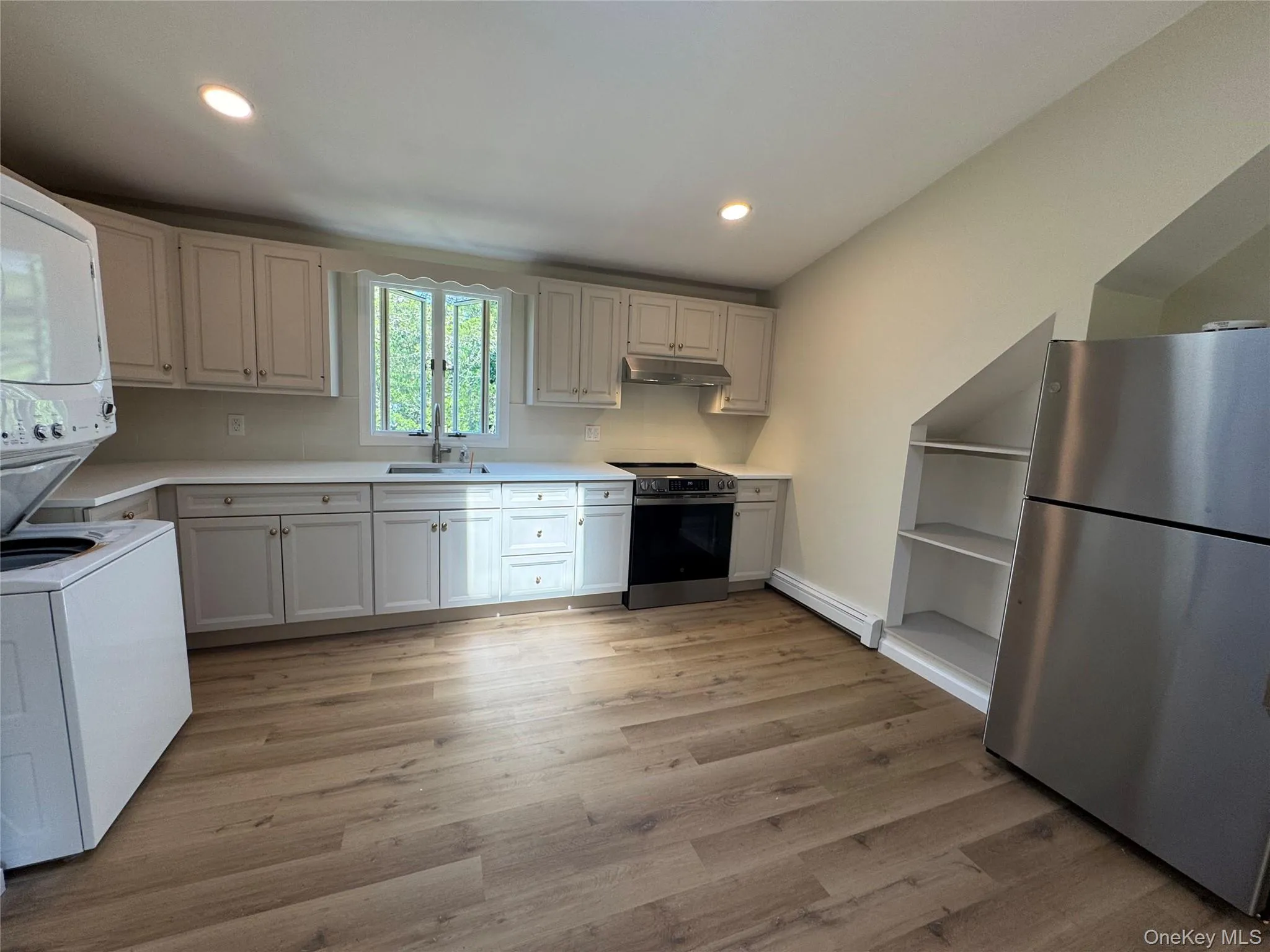 1 Towne Court, Huntington, NY, 3 Bedrooms Bedrooms, 5 Rooms Rooms,1 BathroomBathrooms,Residential Lease,For Rent,Towne,0,1028572 1 Towne Court, Huntington, NY, 3 Bedrooms Bedrooms, 5 Rooms Rooms,1 BathroomBathrooms,Residential Lease,For Rent,Towne,0,1028572