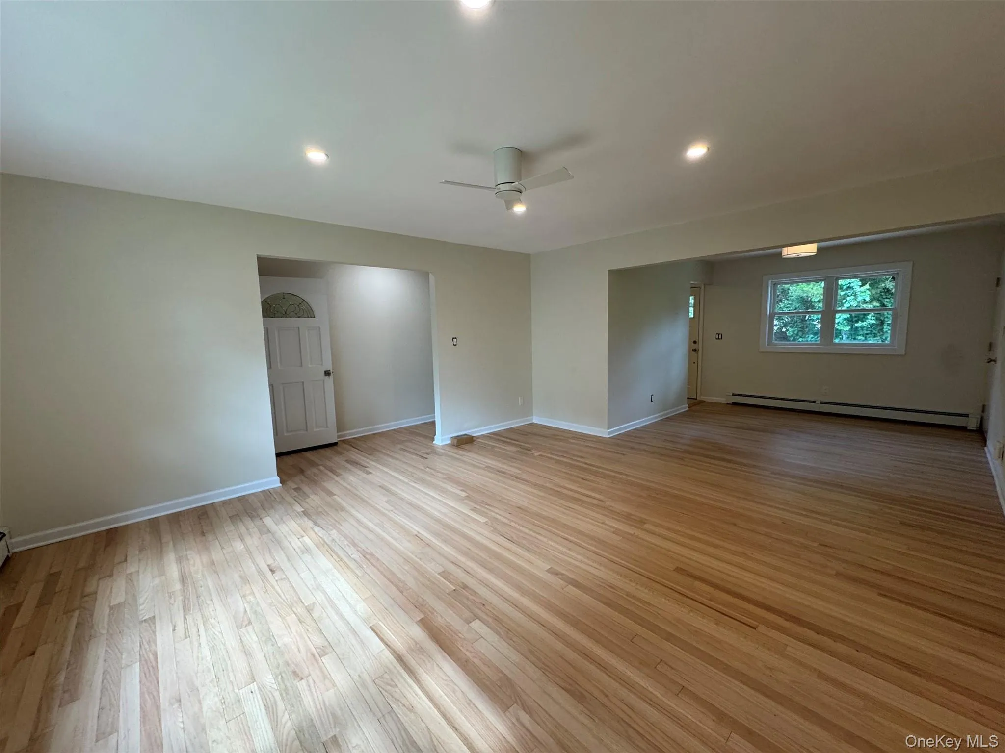 1 Towne Court, Huntington, NY, 2 Bedrooms Bedrooms, 5 Rooms Rooms,1 BathroomBathrooms,Residential Lease,For Rent,Towne,0,1028572 1 Towne Court, Huntington, NY, 2 Bedrooms Bedrooms, 5 Rooms Rooms,1 BathroomBathrooms,Residential Lease,For Rent,Towne,0,1028572