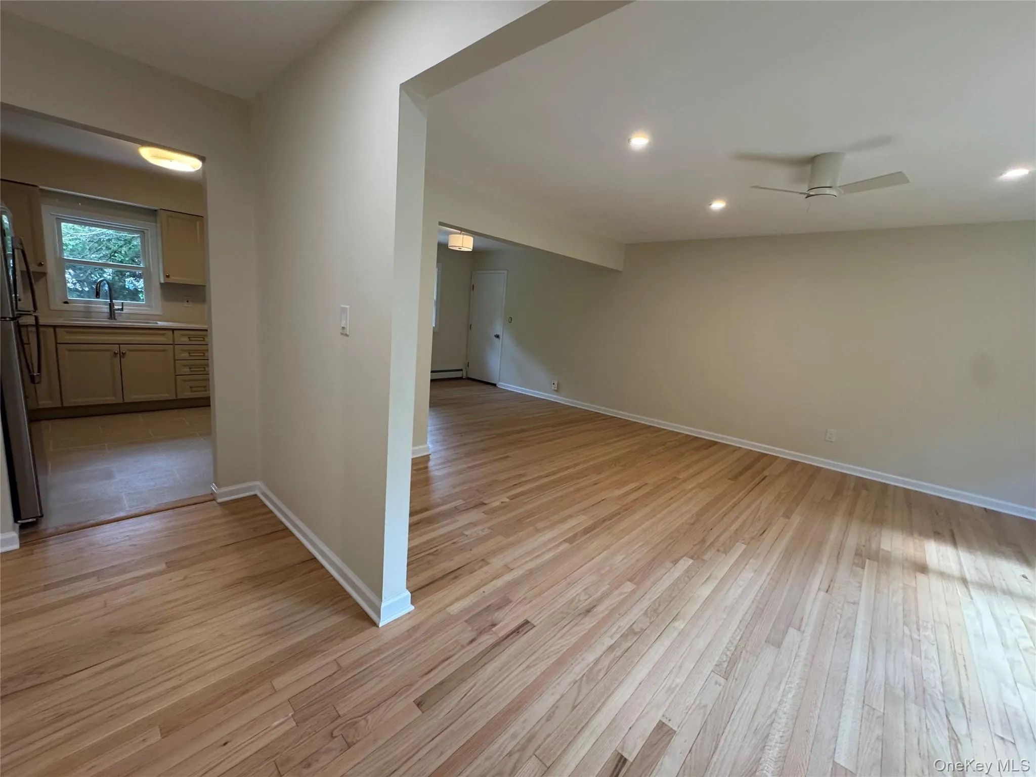 1 Towne Court, Huntington, NY, 2 Bedrooms Bedrooms, 5 Rooms Rooms,1 BathroomBathrooms,Residential Lease,For Rent,Towne,0,1028572 1 Towne Court, Huntington, NY, 2 Bedrooms Bedrooms, 5 Rooms Rooms,1 BathroomBathrooms,Residential Lease,For Rent,Towne,0,1028572