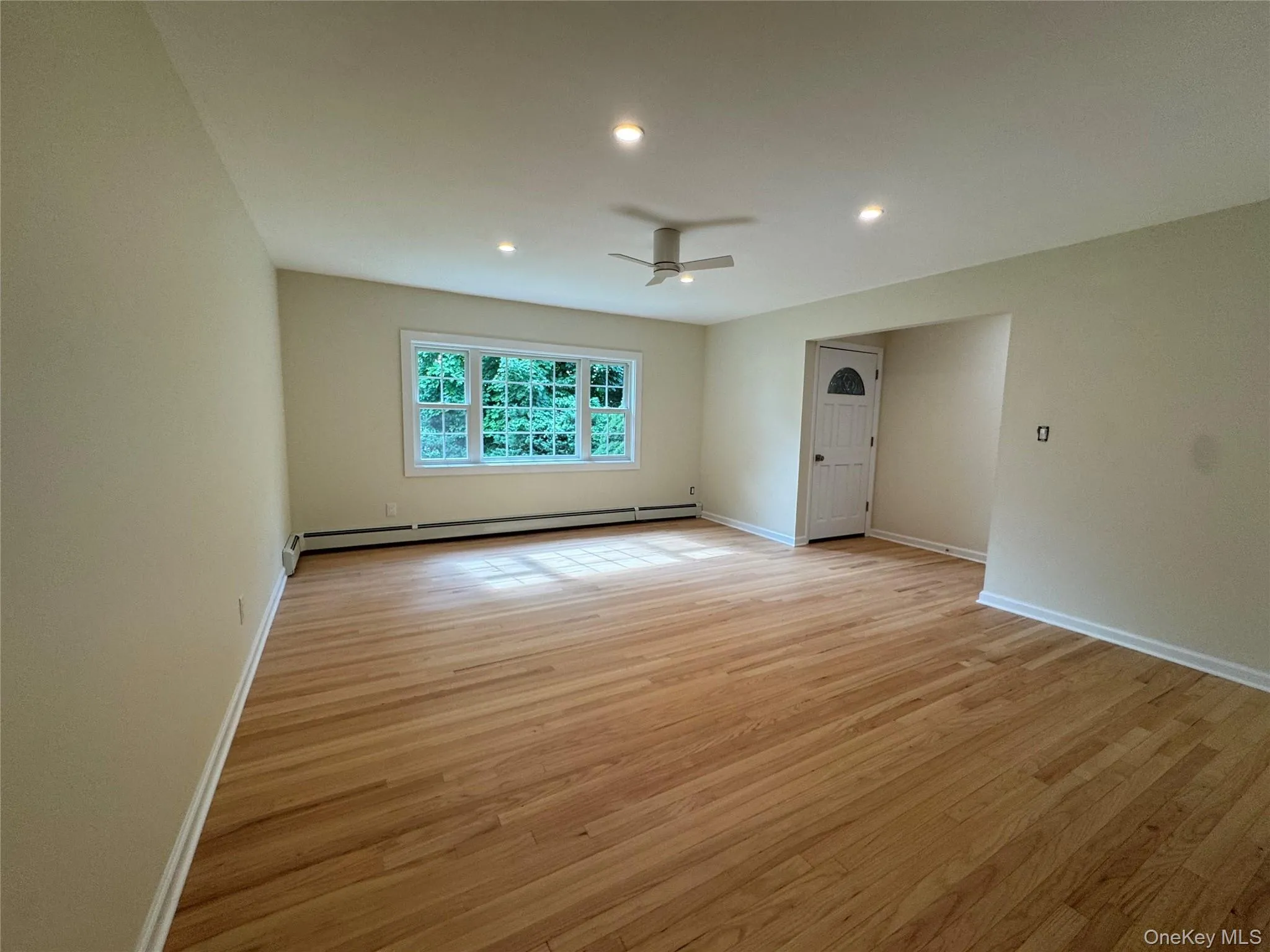 1 Towne Court, Huntington, NY, 2 Bedrooms Bedrooms, 5 Rooms Rooms,1 BathroomBathrooms,Residential Lease,For Rent,Towne,0,1028572 1 Towne Court, Huntington, NY, 2 Bedrooms Bedrooms, 5 Rooms Rooms,1 BathroomBathrooms,Residential Lease,For Rent,Towne,0,1028572