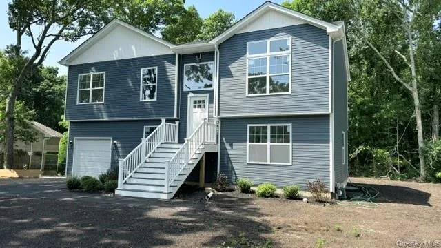964 Sipp Avenue, Brookhaven, NY, 4 Bedrooms Bedrooms, 9 Rooms Rooms,3 BathroomsBathrooms,Residential,For Rent,Sipp,0,1028573 964 Sipp Avenue, Brookhaven, NY, 4 Bedrooms Bedrooms, 9 Rooms Rooms,3 BathroomsBathrooms,Residential,For Rent,Sipp,0,1028573