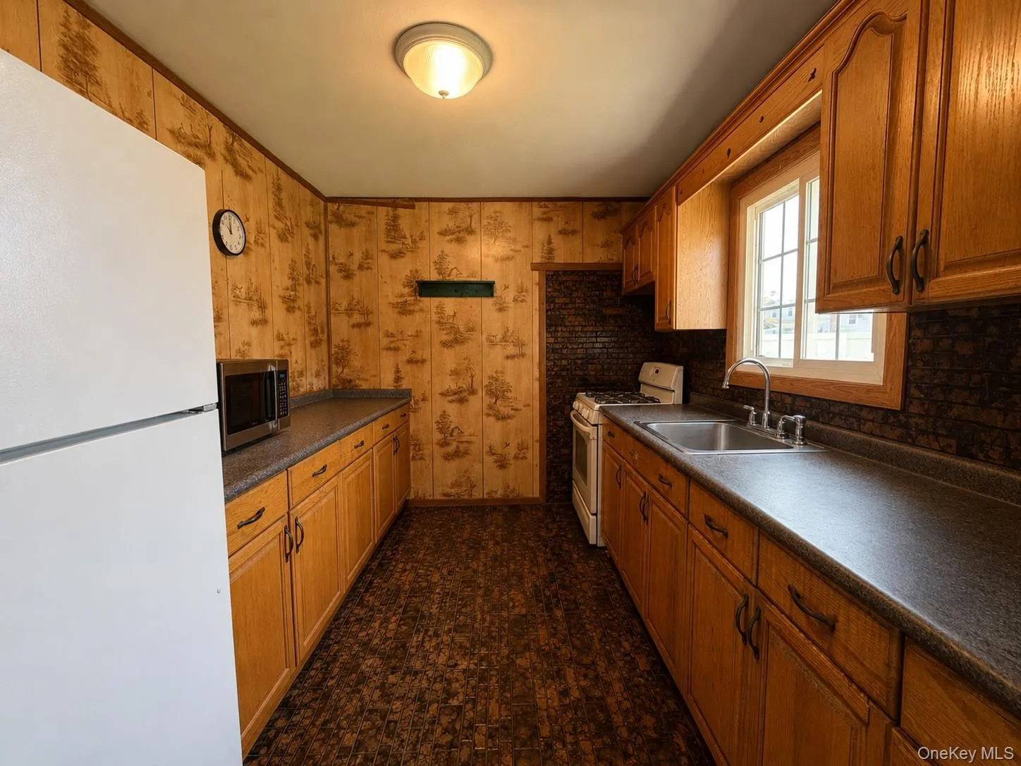 1020 Niagara Avenue, Babylon, NY, 3 Bedrooms Bedrooms, 7 Rooms Rooms,1 BathroomBathrooms,Residential,For Rent,Niagara,0,1028576 1020 Niagara Avenue, Babylon, NY, 3 Bedrooms Bedrooms, 7 Rooms Rooms,1 BathroomBathrooms,Residential,For Rent,Niagara,0,1028576