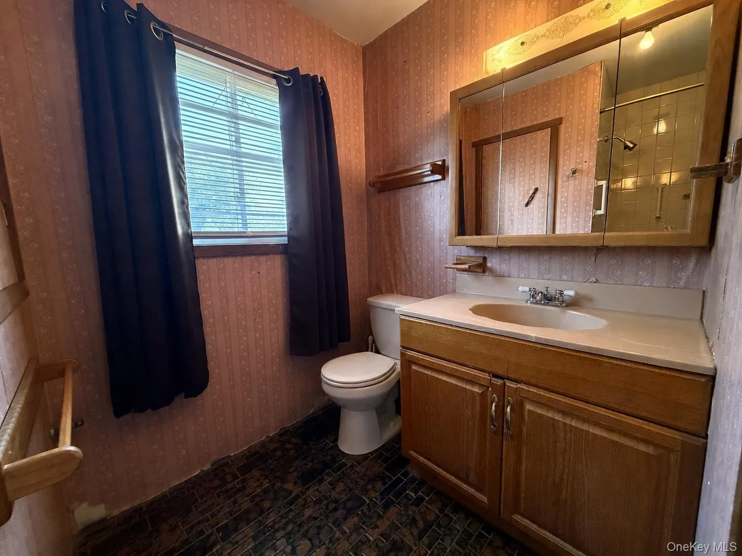 1020 Niagara Avenue, Babylon, NY, 3 Bedrooms Bedrooms, 7 Rooms Rooms,1 BathroomBathrooms,Residential,For Rent,Niagara,0,1028576 1020 Niagara Avenue, Babylon, NY, 3 Bedrooms Bedrooms, 7 Rooms Rooms,1 BathroomBathrooms,Residential,For Rent,Niagara,0,1028576
