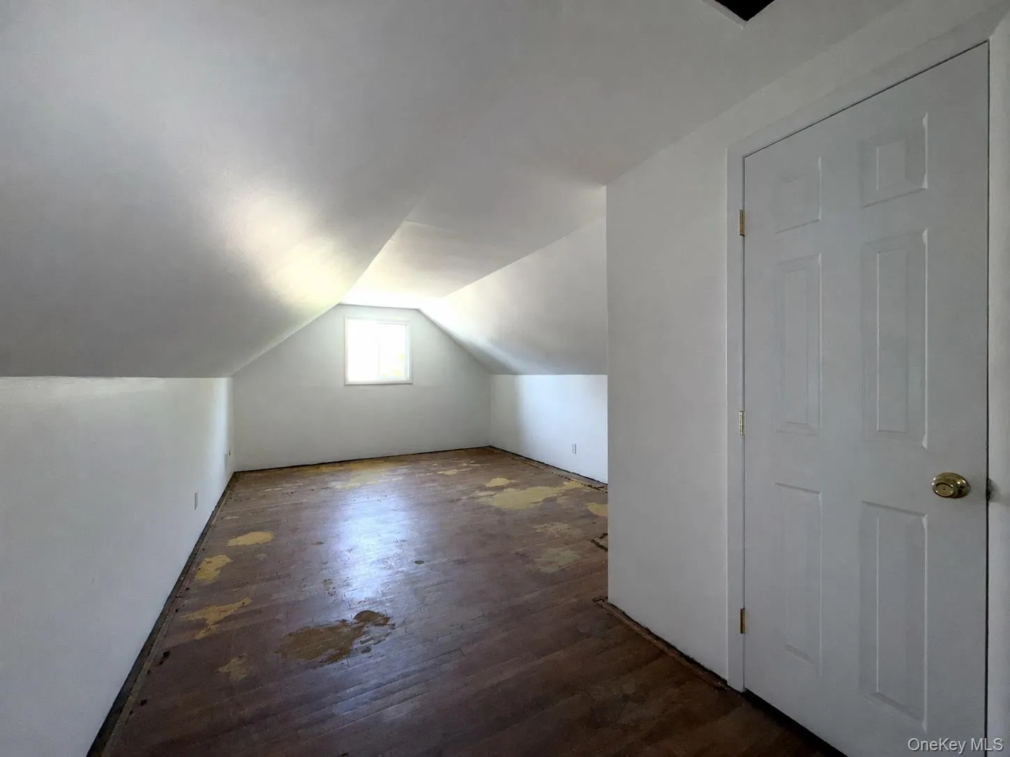 1020 Niagara Avenue, Babylon, NY, 3 Bedrooms Bedrooms, 7 Rooms Rooms,1 BathroomBathrooms,Residential,For Rent,Niagara,0,1028576 1020 Niagara Avenue, Babylon, NY, 3 Bedrooms Bedrooms, 7 Rooms Rooms,1 BathroomBathrooms,Residential,For Rent,Niagara,0,1028576