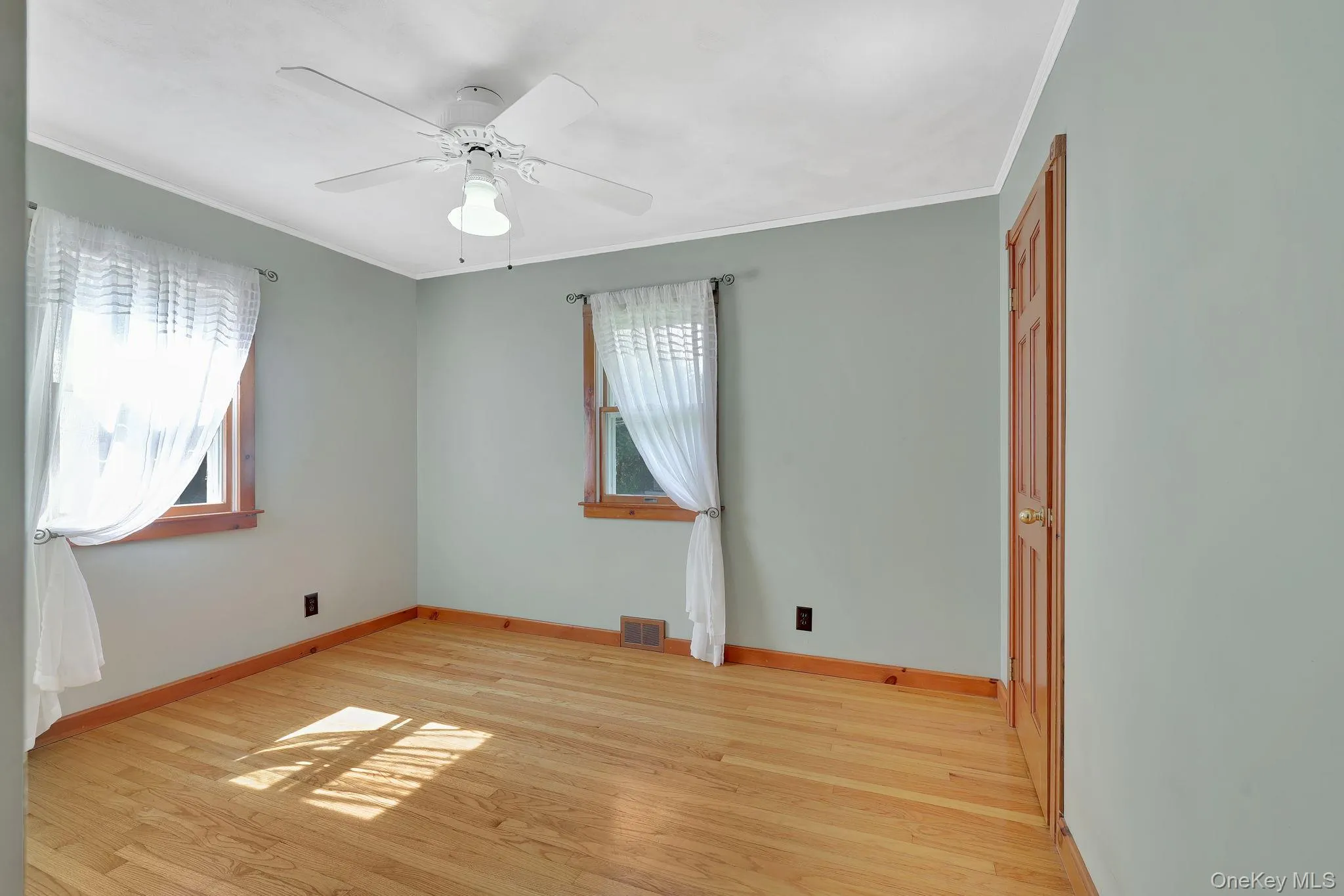 30 Murray Road, Middletown, NY, 3 Bedrooms Bedrooms, 7 Rooms Rooms,1 BathroomBathrooms,Residential,For Rent,Murray,0,1028580 30 Murray Road, Middletown, NY, 3 Bedrooms Bedrooms, 7 Rooms Rooms,1 BathroomBathrooms,Residential,For Rent,Murray,0,1028580