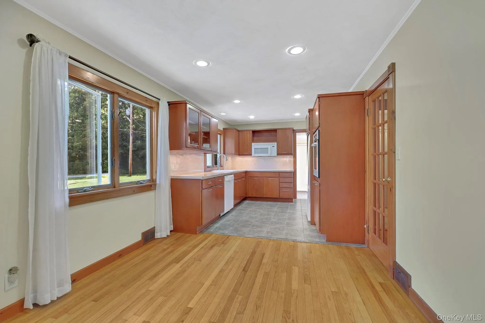 30 Murray Road, Middletown, NY, 3 Bedrooms Bedrooms, 7 Rooms Rooms,1 BathroomBathrooms,Residential,For Rent,Murray,0,1028580 30 Murray Road, Middletown, NY, 3 Bedrooms Bedrooms, 7 Rooms Rooms,1 BathroomBathrooms,Residential,For Rent,Murray,0,1028580