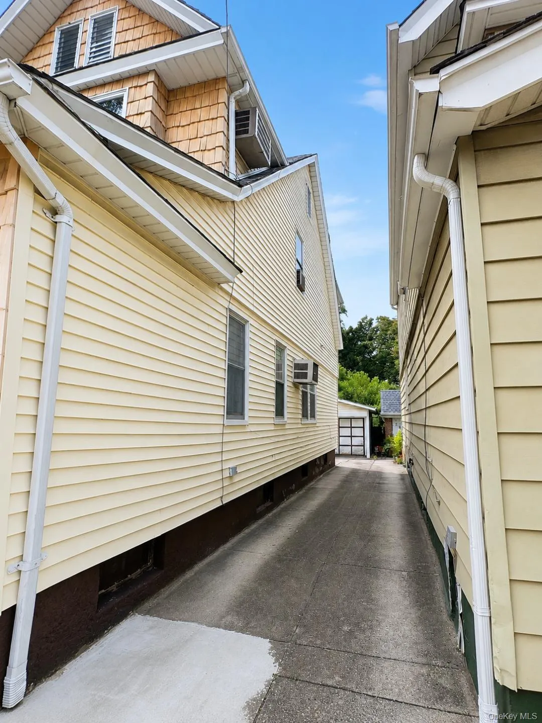 87-09 69th Avenue, New York, NY, 3 Bedrooms Bedrooms, 8 Rooms Rooms,2 BathroomsBathrooms,Residential,For Rent,69th,0,1028582 87-09 69th Avenue, New York, NY, 3 Bedrooms Bedrooms, 8 Rooms Rooms,2 BathroomsBathrooms,Residential,For Rent,69th,0,1028582