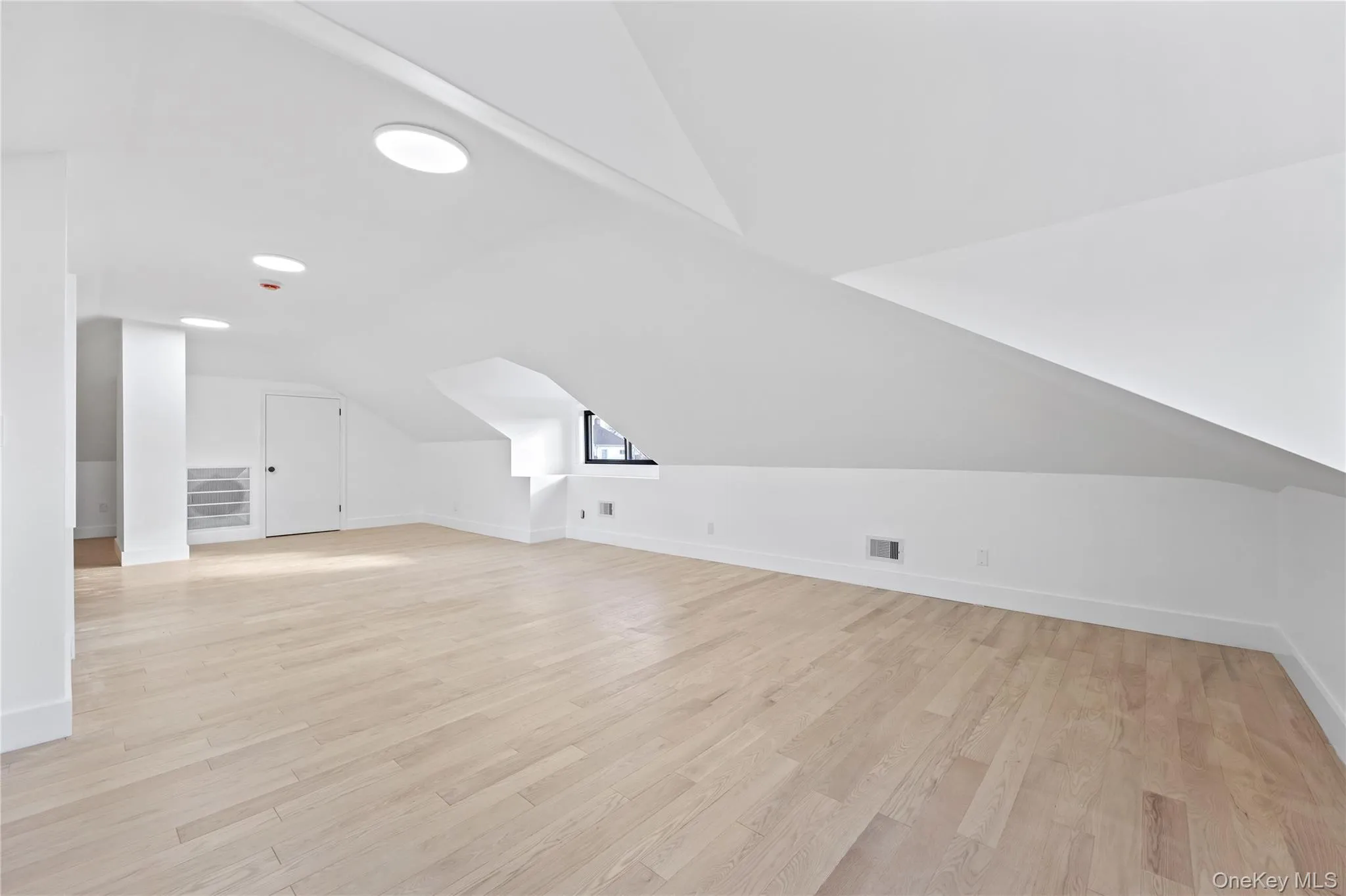3307 153rd Street, New York, NY, 4 Bedrooms Bedrooms, 12 Rooms Rooms,3 BathroomsBathrooms,Residential,For Rent,153rd,0,1028585 3307 153rd Street, New York, NY, 4 Bedrooms Bedrooms, 12 Rooms Rooms,3 BathroomsBathrooms,Residential,For Rent,153rd,0,1028585