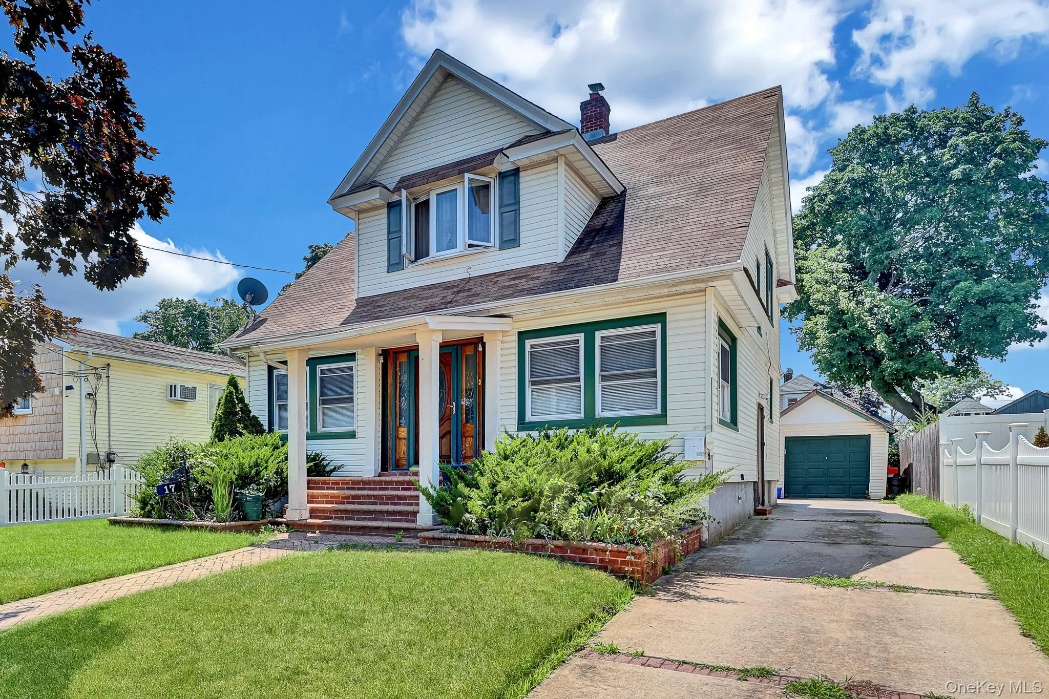 17 Shonnard Avenue, Hempstead, NY, 5 Bedrooms Bedrooms, 10 Rooms Rooms,2 BathroomsBathrooms,Residential,For Rent,Shonnard,0,1028591 17 Shonnard Avenue, Hempstead, NY, 5 Bedrooms Bedrooms, 10 Rooms Rooms,2 BathroomsBathrooms,Residential,For Rent,Shonnard,0,1028591