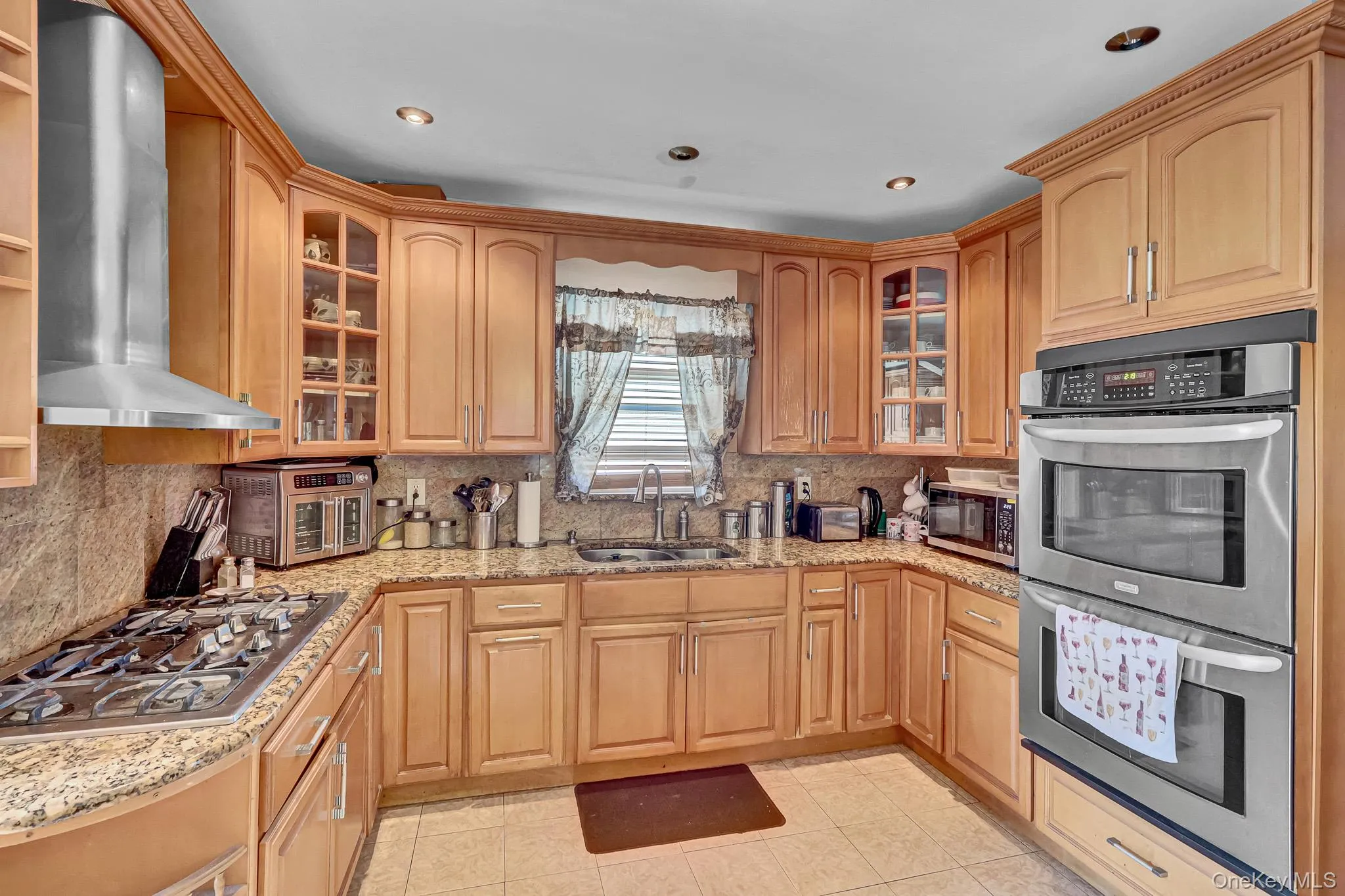 17 Shonnard Avenue, Hempstead, NY, 5 Bedrooms Bedrooms, 10 Rooms Rooms,2 BathroomsBathrooms,Residential,For Rent,Shonnard,0,1028591 17 Shonnard Avenue, Hempstead, NY, 5 Bedrooms Bedrooms, 10 Rooms Rooms,2 BathroomsBathrooms,Residential,For Rent,Shonnard,0,1028591