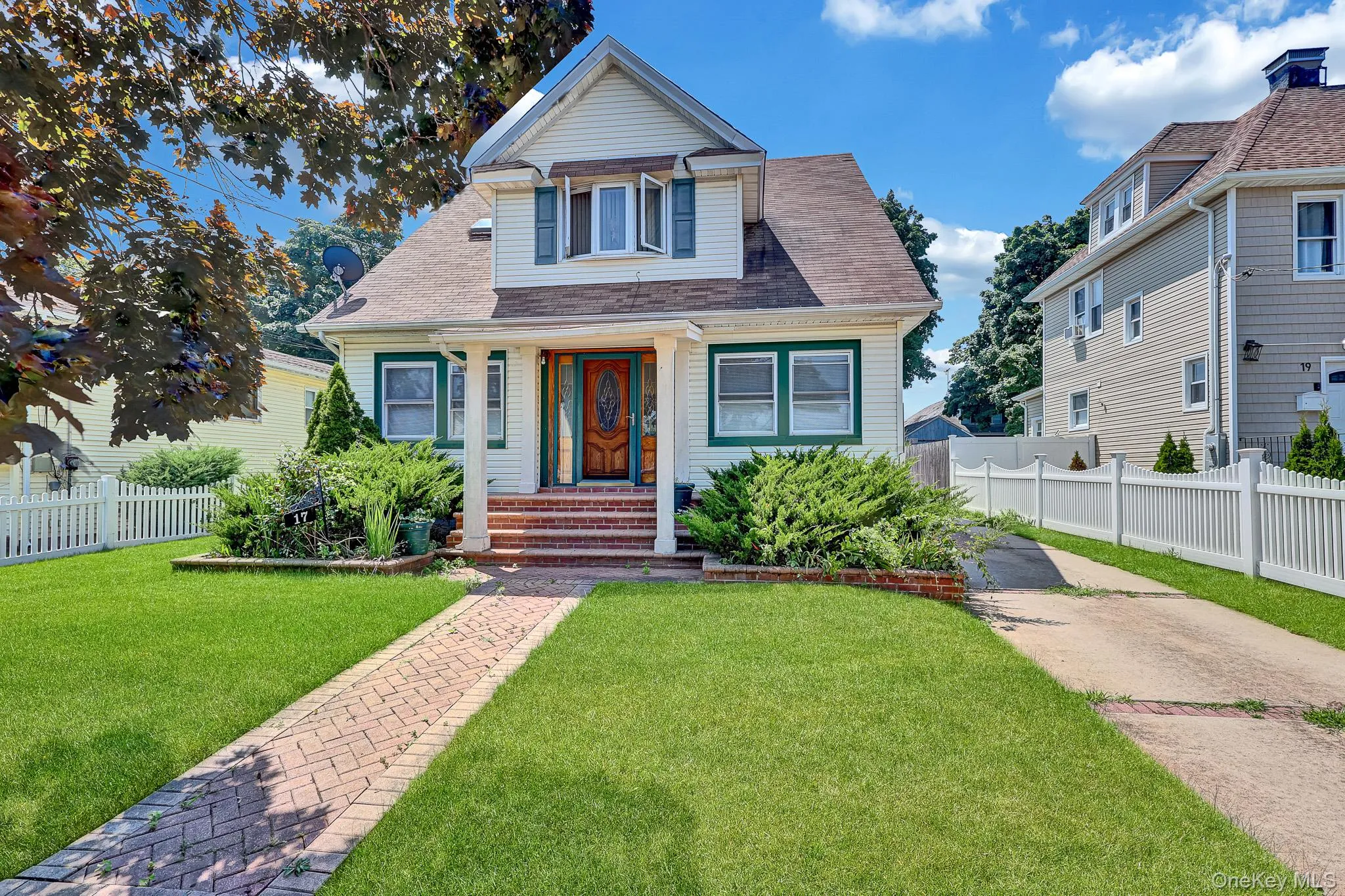 17 Shonnard Avenue, Hempstead, NY, 5 Bedrooms Bedrooms, 10 Rooms Rooms,2 BathroomsBathrooms,Residential,For Rent,Shonnard,0,1028591 17 Shonnard Avenue, Hempstead, NY, 5 Bedrooms Bedrooms, 10 Rooms Rooms,2 BathroomsBathrooms,Residential,For Rent,Shonnard,0,1028591
