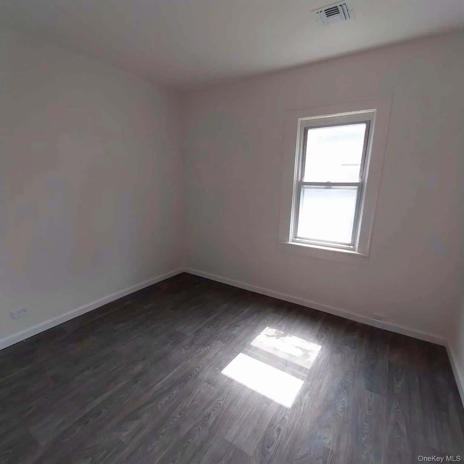 628 Hill Street, Hempstead, NY, 3 Bedrooms Bedrooms, 8 Rooms Rooms,2 BathroomsBathrooms,Residential Lease,For Rent,Hill,0,1028593 628 Hill Street, Hempstead, NY, 3 Bedrooms Bedrooms, 8 Rooms Rooms,2 BathroomsBathrooms,Residential Lease,For Rent,Hill,0,1028593