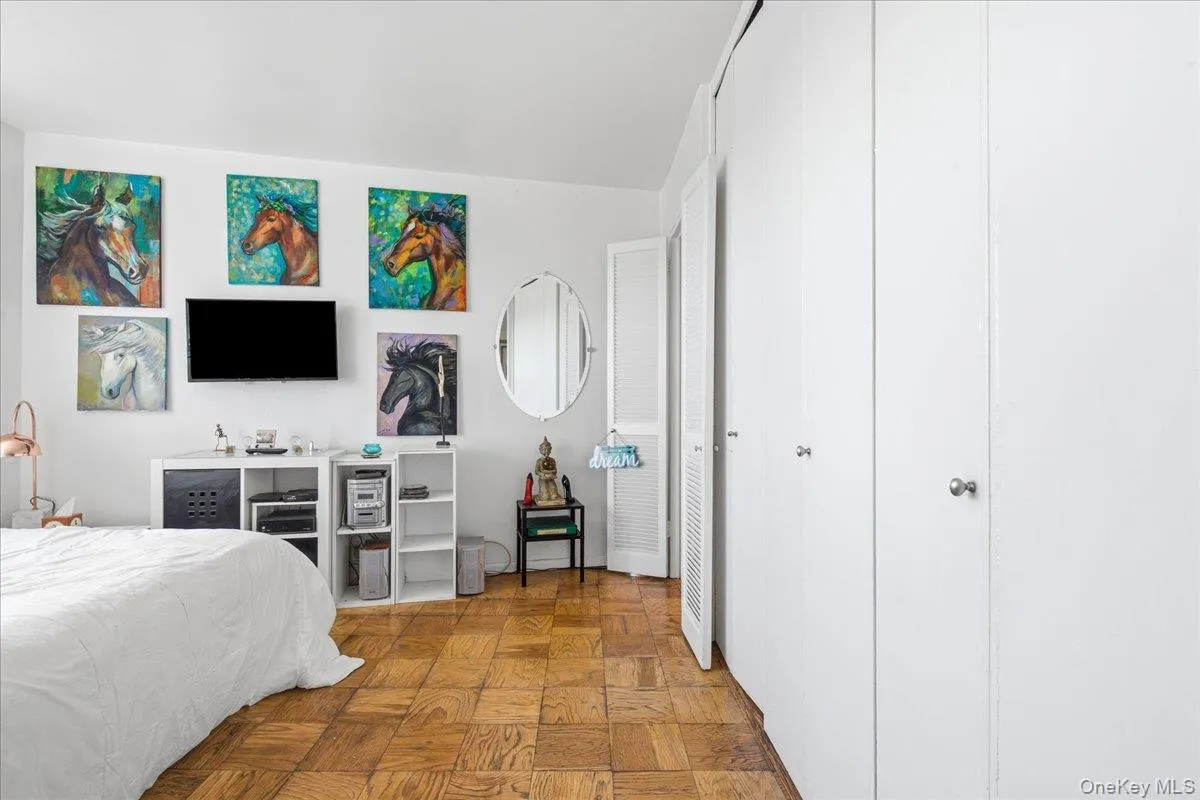 70-25 Yellowstone Boulevard, New York, NY, 3 Rooms Rooms,1 BathroomBathrooms,Residential,For Rent,Yellowstone,0,1028594 70-25 Yellowstone Boulevard, New York, NY, 3 Rooms Rooms,1 BathroomBathrooms,Residential,For Rent,Yellowstone,0,1028594