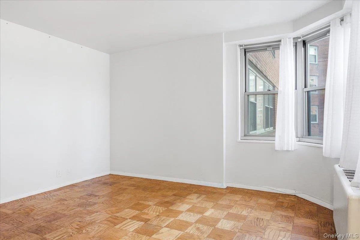 70-25 Yellowstone Boulevard, New York, NY, 2 Rooms Rooms,1 BathroomBathrooms,Residential,For Rent,Yellowstone,0,1028596 70-25 Yellowstone Boulevard, New York, NY, 2 Rooms Rooms,1 BathroomBathrooms,Residential,For Rent,Yellowstone,0,1028596