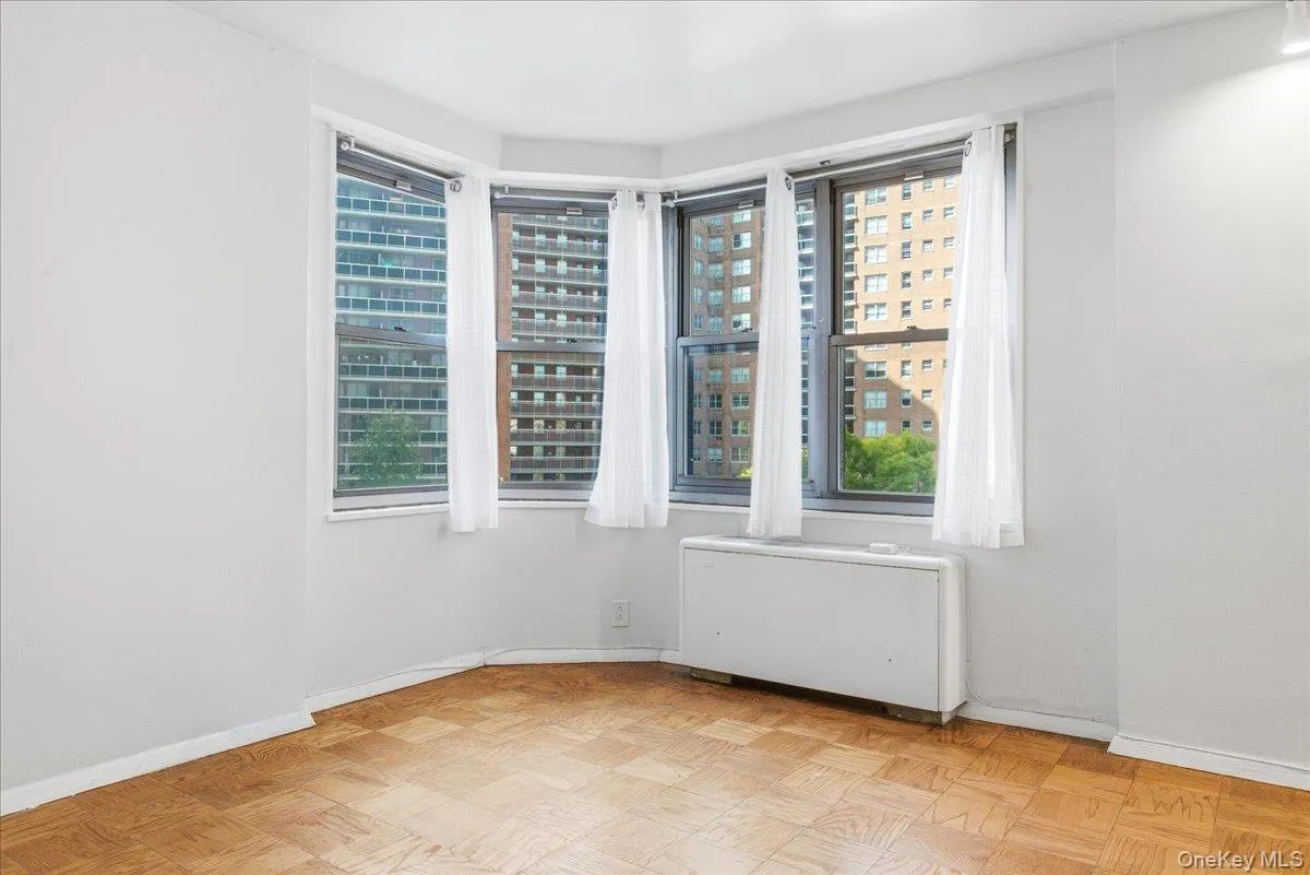 70-25 Yellowstone Boulevard, New York, NY, 2 Rooms Rooms,1 BathroomBathrooms,Residential,For Rent,Yellowstone,0,1028596 70-25 Yellowstone Boulevard, New York, NY, 2 Rooms Rooms,1 BathroomBathrooms,Residential,For Rent,Yellowstone,0,1028596
