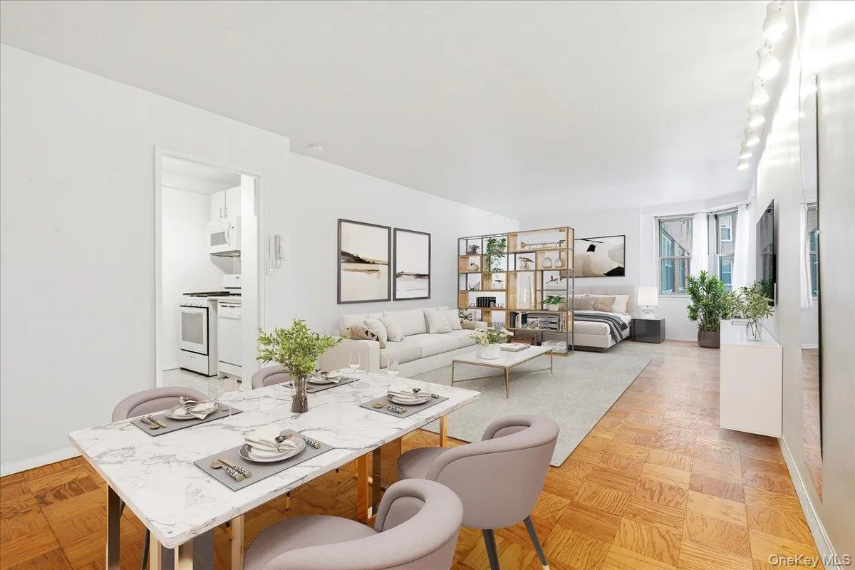 70-25 Yellowstone Boulevard, New York, NY, 2 Rooms Rooms,1 BathroomBathrooms,Residential,For Rent,Yellowstone,0,1028596 70-25 Yellowstone Boulevard, New York, NY, 2 Rooms Rooms,1 BathroomBathrooms,Residential,For Rent,Yellowstone,0,1028596