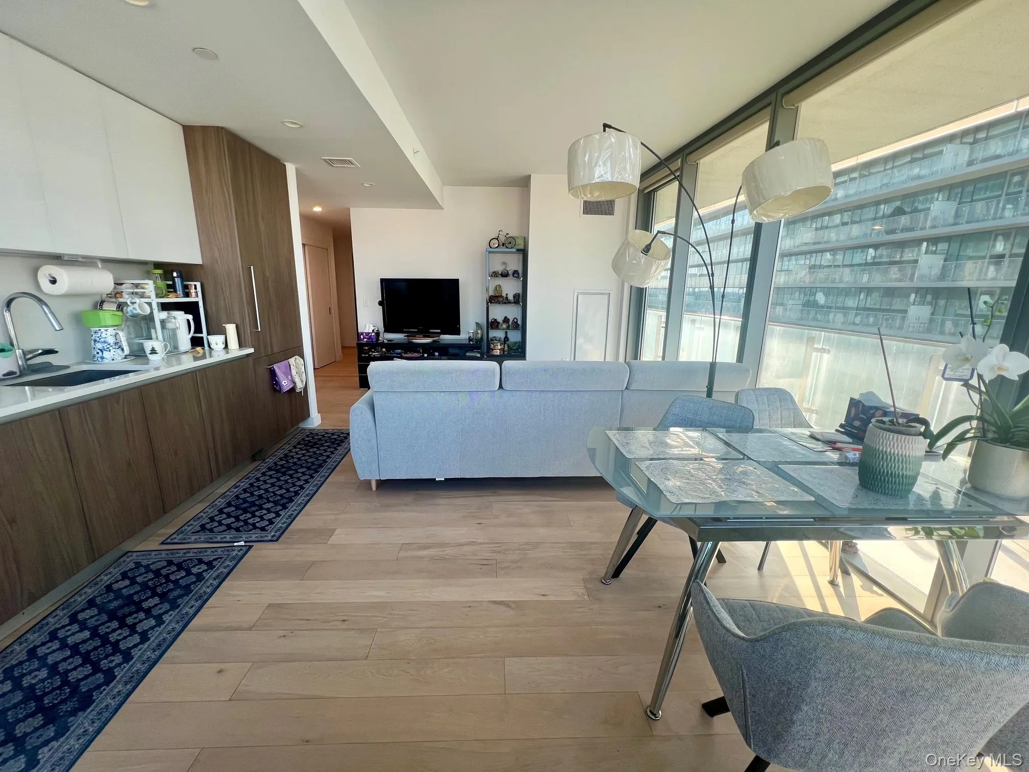 13101 40th Road, New York, NY, 3 Bedrooms Bedrooms, 6 Rooms Rooms,2 BathroomsBathrooms,Residential,For Rent,40th,0,1028601 13101 40th Road, New York, NY, 3 Bedrooms Bedrooms, 6 Rooms Rooms,2 BathroomsBathrooms,Residential,For Rent,40th,0,1028601