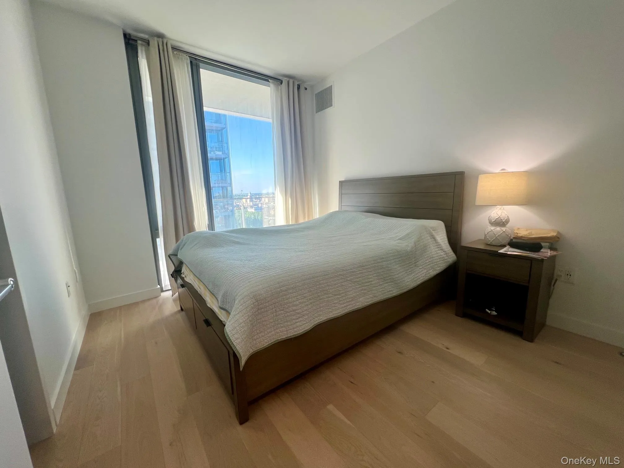 13101 40th Road, New York, NY, 3 Bedrooms Bedrooms, 6 Rooms Rooms,2 BathroomsBathrooms,Residential,For Rent,40th,0,1028601 13101 40th Road, New York, NY, 3 Bedrooms Bedrooms, 6 Rooms Rooms,2 BathroomsBathrooms,Residential,For Rent,40th,0,1028601