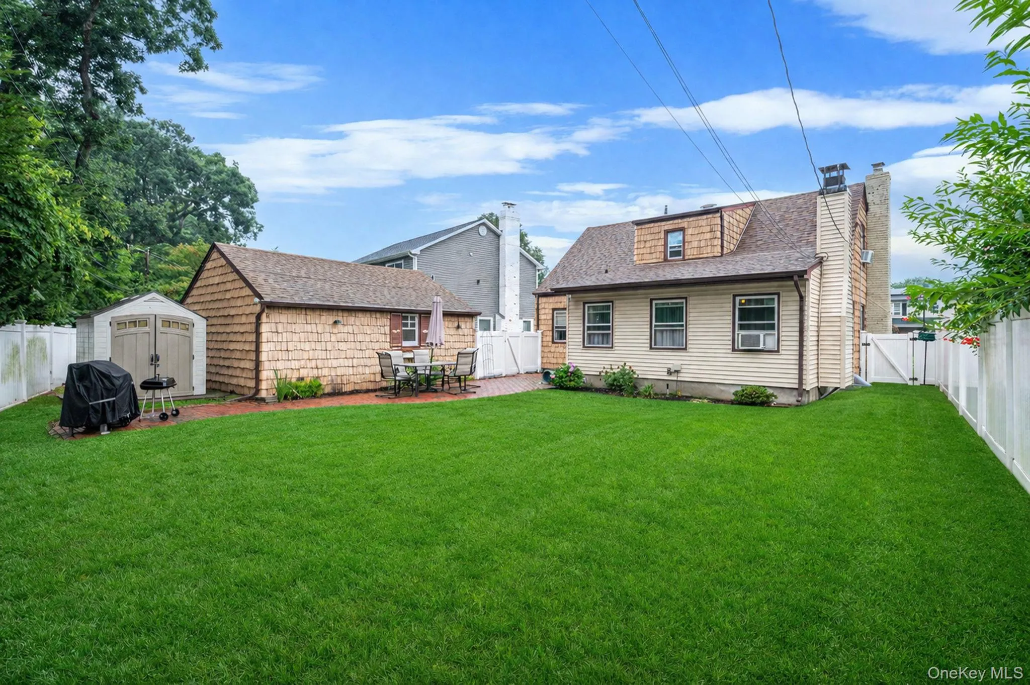 63 Lewis Road, Hempstead, NY, 5 Bedrooms Bedrooms, 10 Rooms Rooms,3 BathroomsBathrooms,Residential,For Rent,Lewis,0,1028604 63 Lewis Road, Hempstead, NY, 5 Bedrooms Bedrooms, 10 Rooms Rooms,3 BathroomsBathrooms,Residential,For Rent,Lewis,0,1028604