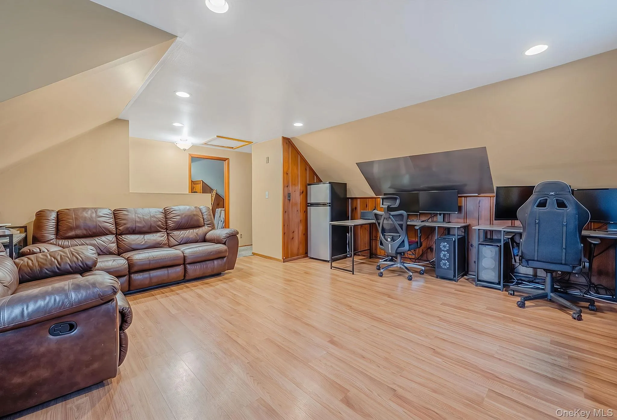 63 Lewis Road, Hempstead, NY, 5 Bedrooms Bedrooms, 10 Rooms Rooms,3 BathroomsBathrooms,Residential,For Rent,Lewis,0,1028604 63 Lewis Road, Hempstead, NY, 5 Bedrooms Bedrooms, 10 Rooms Rooms,3 BathroomsBathrooms,Residential,For Rent,Lewis,0,1028604