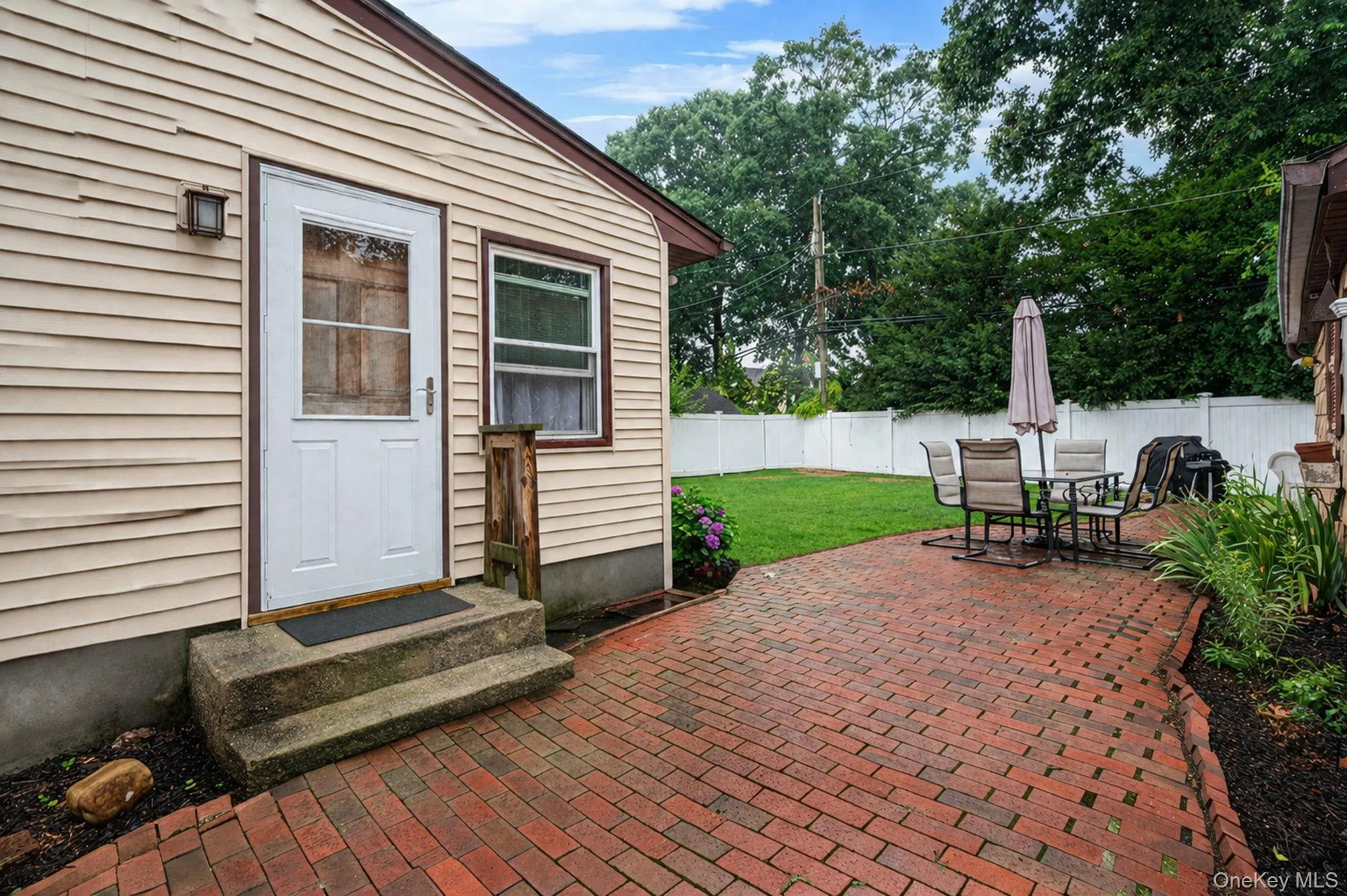 63 Lewis Road, Hempstead, NY, 5 Bedrooms Bedrooms, 10 Rooms Rooms,3 BathroomsBathrooms,Residential,For Rent,Lewis,0,1028604 63 Lewis Road, Hempstead, NY, 5 Bedrooms Bedrooms, 10 Rooms Rooms,3 BathroomsBathrooms,Residential,For Rent,Lewis,0,1028604
