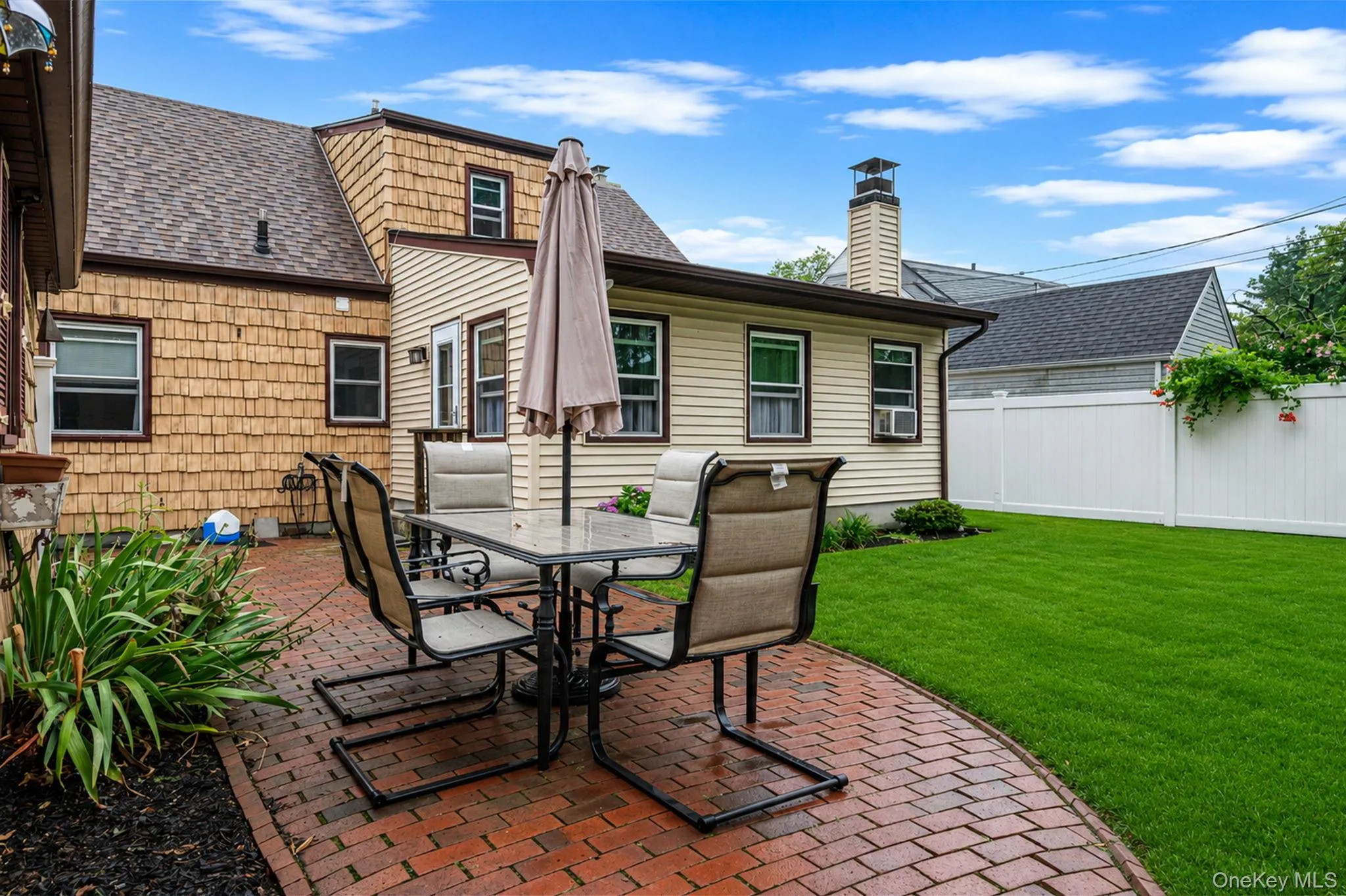 63 Lewis Road, Hempstead, NY, 5 Bedrooms Bedrooms, 10 Rooms Rooms,3 BathroomsBathrooms,Residential,For Rent,Lewis,0,1028604 63 Lewis Road, Hempstead, NY, 5 Bedrooms Bedrooms, 10 Rooms Rooms,3 BathroomsBathrooms,Residential,For Rent,Lewis,0,1028604