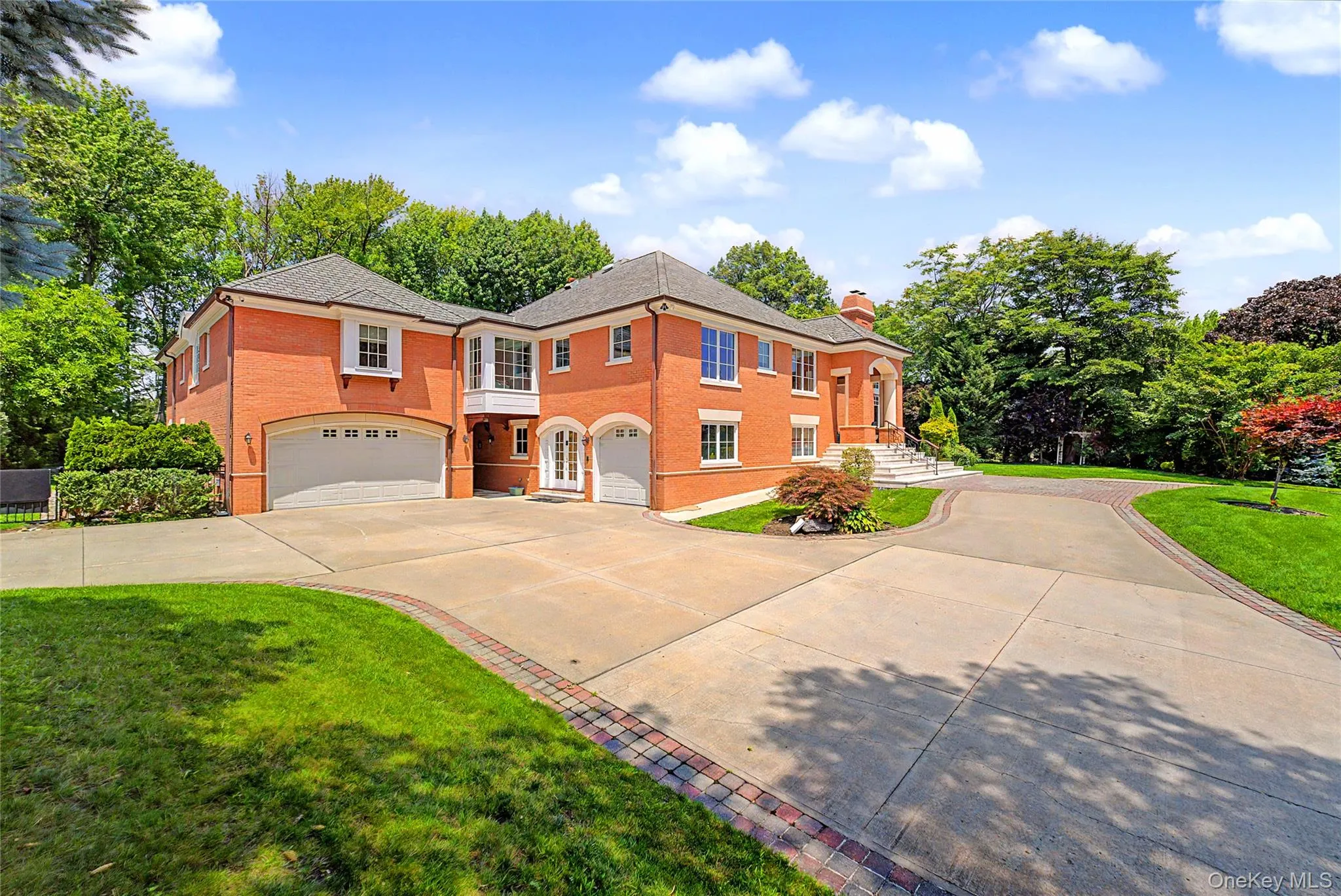 25 Lake Road, North Hempstead, NY, 6 Bedrooms Bedrooms, 20 Rooms Rooms,6 BathroomsBathrooms,Residential,For Rent,Lake,0,1028608 25 Lake Road, North Hempstead, NY, 6 Bedrooms Bedrooms, 20 Rooms Rooms,6 BathroomsBathrooms,Residential,For Rent,Lake,0,1028608