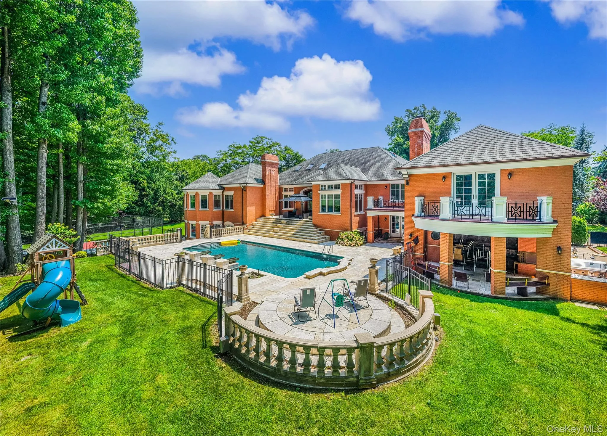 25 Lake Road, North Hempstead, NY, 6 Bedrooms Bedrooms, 20 Rooms Rooms,6 BathroomsBathrooms,Residential,For Rent,Lake,0,1028608 25 Lake Road, North Hempstead, NY, 6 Bedrooms Bedrooms, 20 Rooms Rooms,6 BathroomsBathrooms,Residential,For Rent,Lake,0,1028608