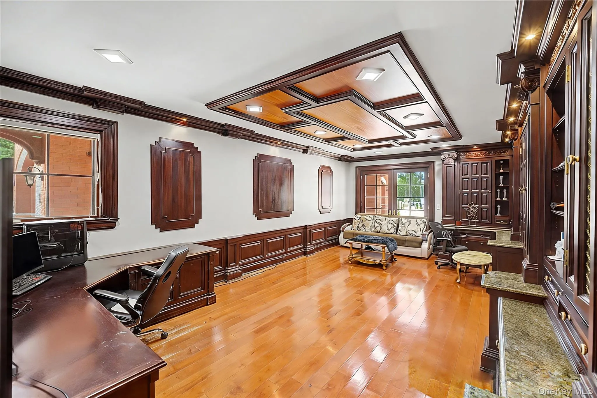 25 Lake Road, North Hempstead, NY, 6 Bedrooms Bedrooms, 20 Rooms Rooms,6 BathroomsBathrooms,Residential,For Rent,Lake,0,1028608 25 Lake Road, North Hempstead, NY, 6 Bedrooms Bedrooms, 20 Rooms Rooms,6 BathroomsBathrooms,Residential,For Rent,Lake,0,1028608
