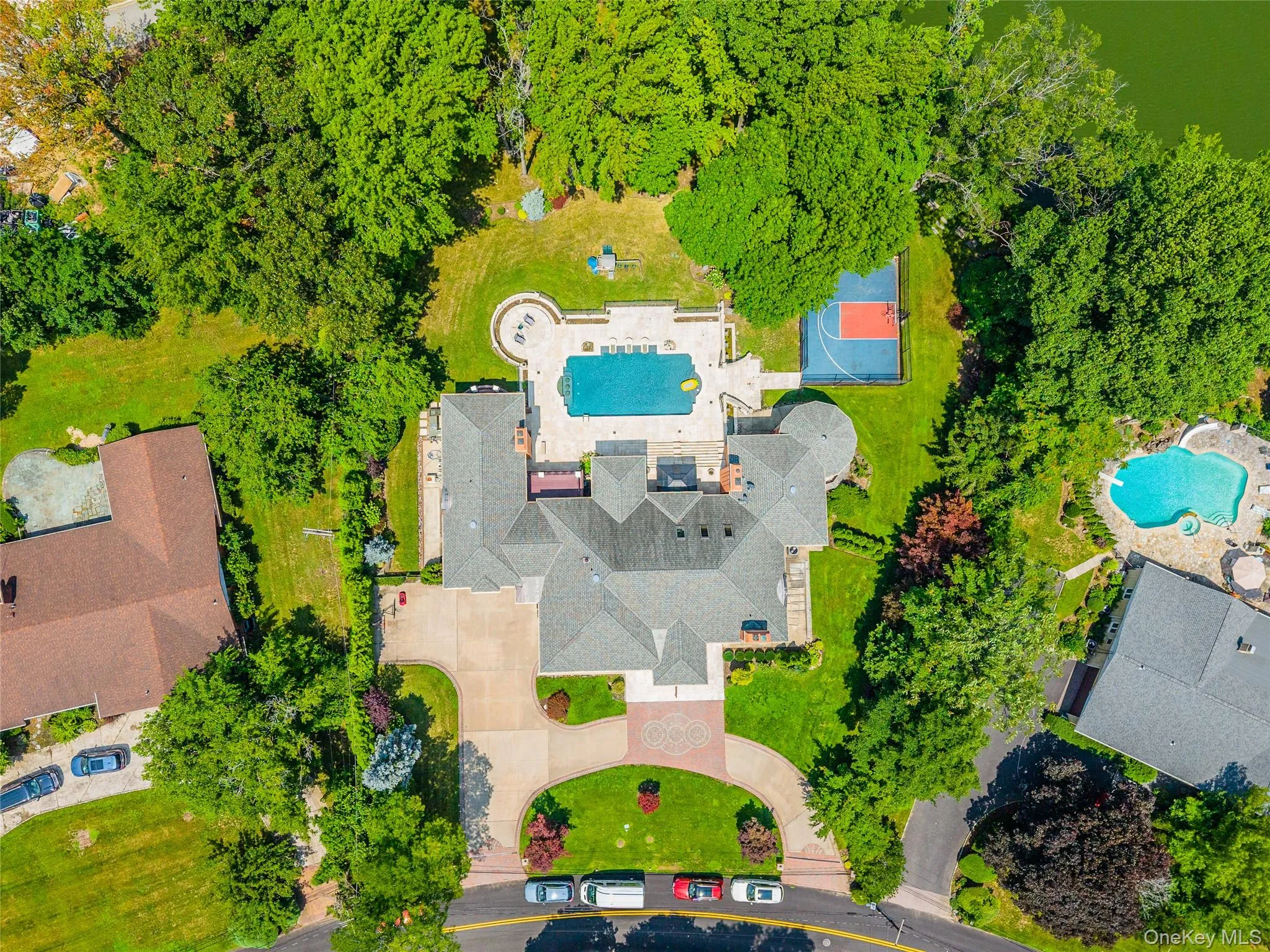 25 Lake Road, North Hempstead, NY, 6 Bedrooms Bedrooms, 20 Rooms Rooms,6 BathroomsBathrooms,Residential,For Rent,Lake,0,1028608 25 Lake Road, North Hempstead, NY, 6 Bedrooms Bedrooms, 20 Rooms Rooms,6 BathroomsBathrooms,Residential,For Rent,Lake,0,1028608
