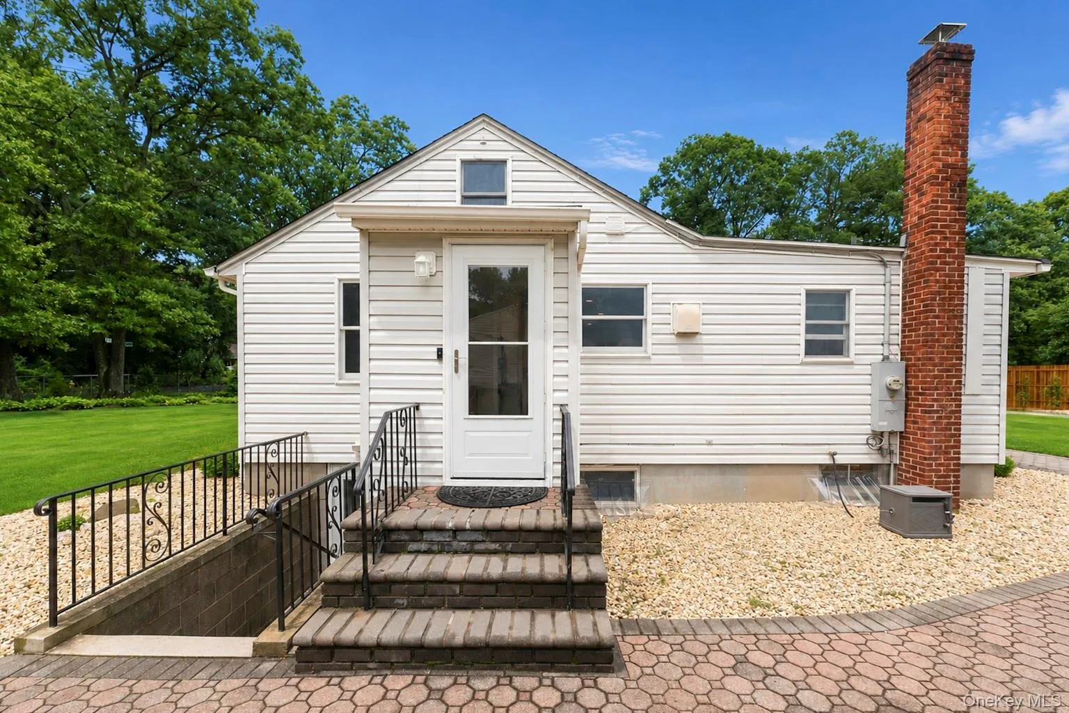 2 Fox Lane, Brookhaven, NY, 2 Bedrooms Bedrooms, 4 Rooms Rooms,2 BathroomsBathrooms,Residential,For Rent,Fox,0,1028610 2 Fox Lane, Brookhaven, NY, 2 Bedrooms Bedrooms, 4 Rooms Rooms,2 BathroomsBathrooms,Residential,For Rent,Fox,0,1028610