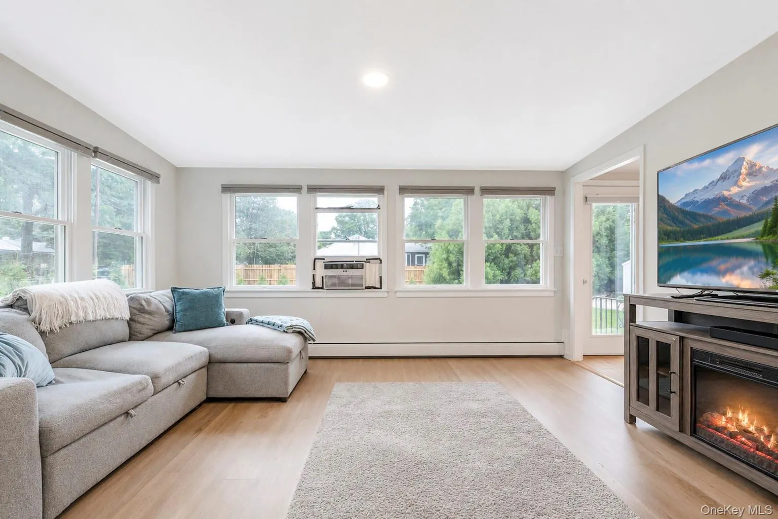 2 Fox Lane, Brookhaven, NY, 2 Bedrooms Bedrooms, 4 Rooms Rooms,2 BathroomsBathrooms,Residential,For Rent,Fox,0,1028610 2 Fox Lane, Brookhaven, NY, 2 Bedrooms Bedrooms, 4 Rooms Rooms,2 BathroomsBathrooms,Residential,For Rent,Fox,0,1028610